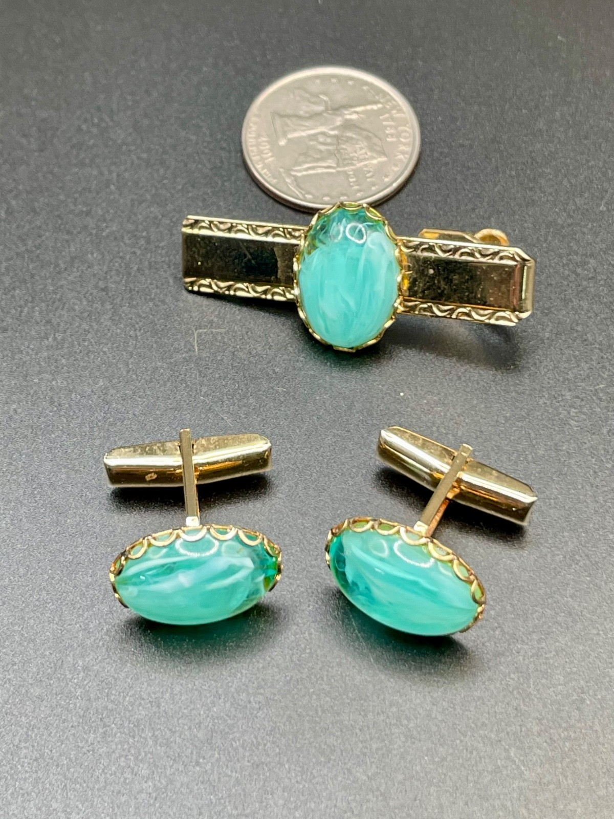 Vintage Gold Tone Aqua Mint Swirl Lucite Cufflinks Tie Bar Set 1950s MCM