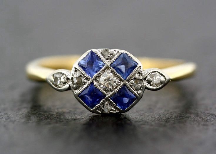 Vintage-Style Square Cut Blue Sapphire Diamond Milgrain Geometric Design Ring