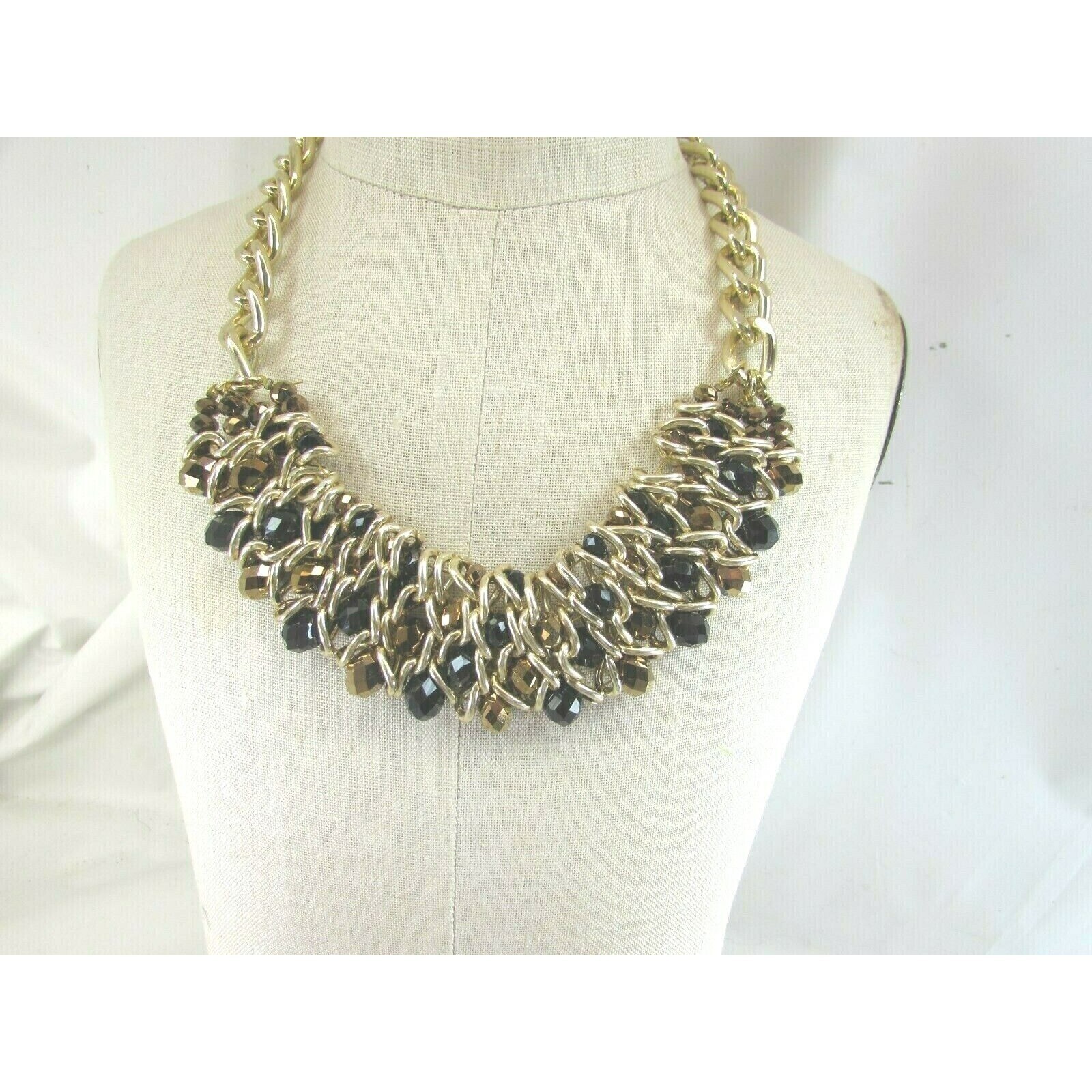 Aurora Borealis Faux Onyx Statement Necklace Gold Tone Chain Collar 52630