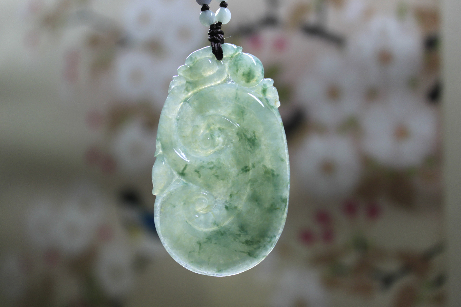 CERTIFIED Grade A Natural Jade Icy Green Jadeite Ruyi Pendant RARE #P1065