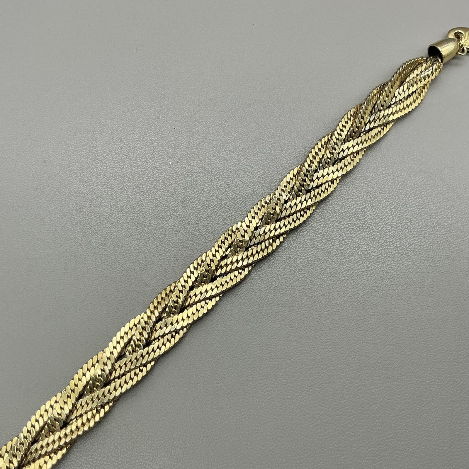 Vintage Napier Bracelet Gold Tone Braided Chain Box Clasp Womens Fashion Jewelry