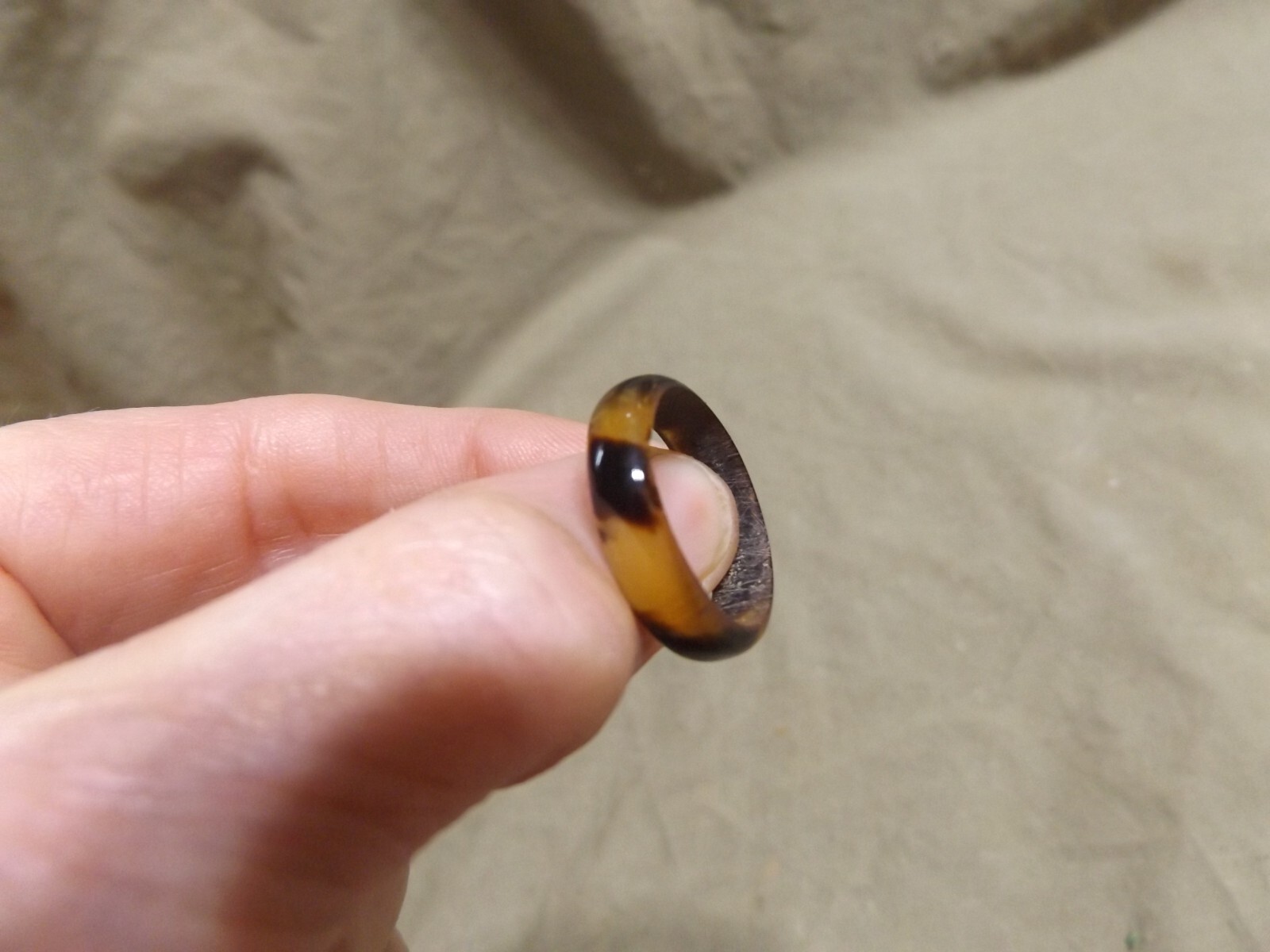 Vintage 1/4″ Turned Turtle Shell Ring Women’s ~9 3/4+ unused old new stock