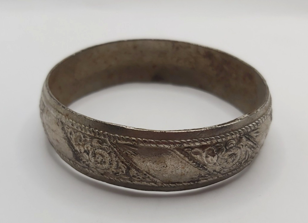 Vintage Moroccan Berber Bangle Bracelet Ethnic Tribal White Metal Carved Cuff