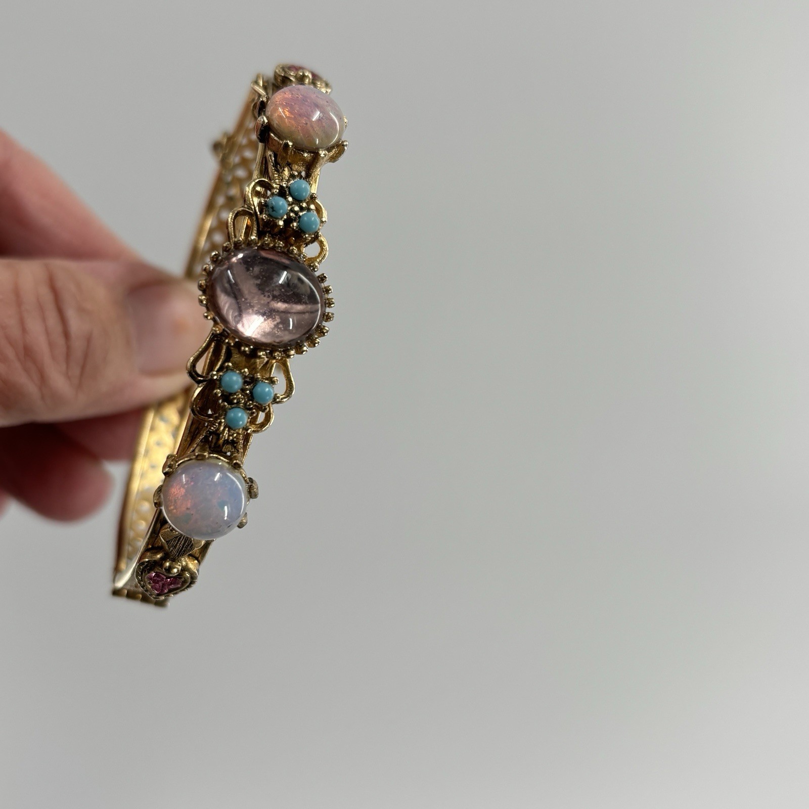 Vintage Florenza Bracelet Bangle Goldtone Filigree Safety Chain Faux Opal