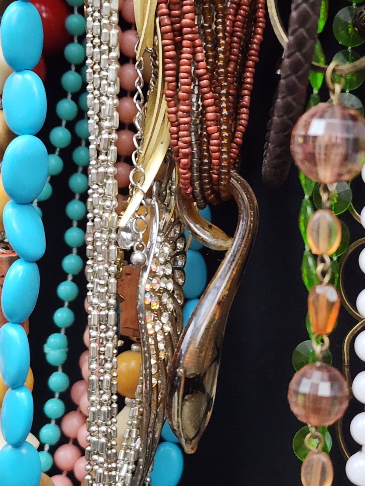 Estate Vintage Costume Jewelry Large Lot 6 LBS Over 100 Necklaces Retro
