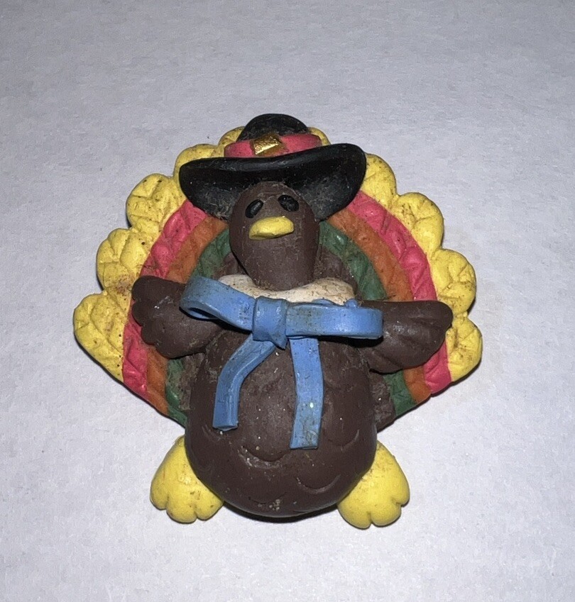 Thanksgiving Turkey Brooch Pin Tom Turkey Wearing A Pilgrim Hat