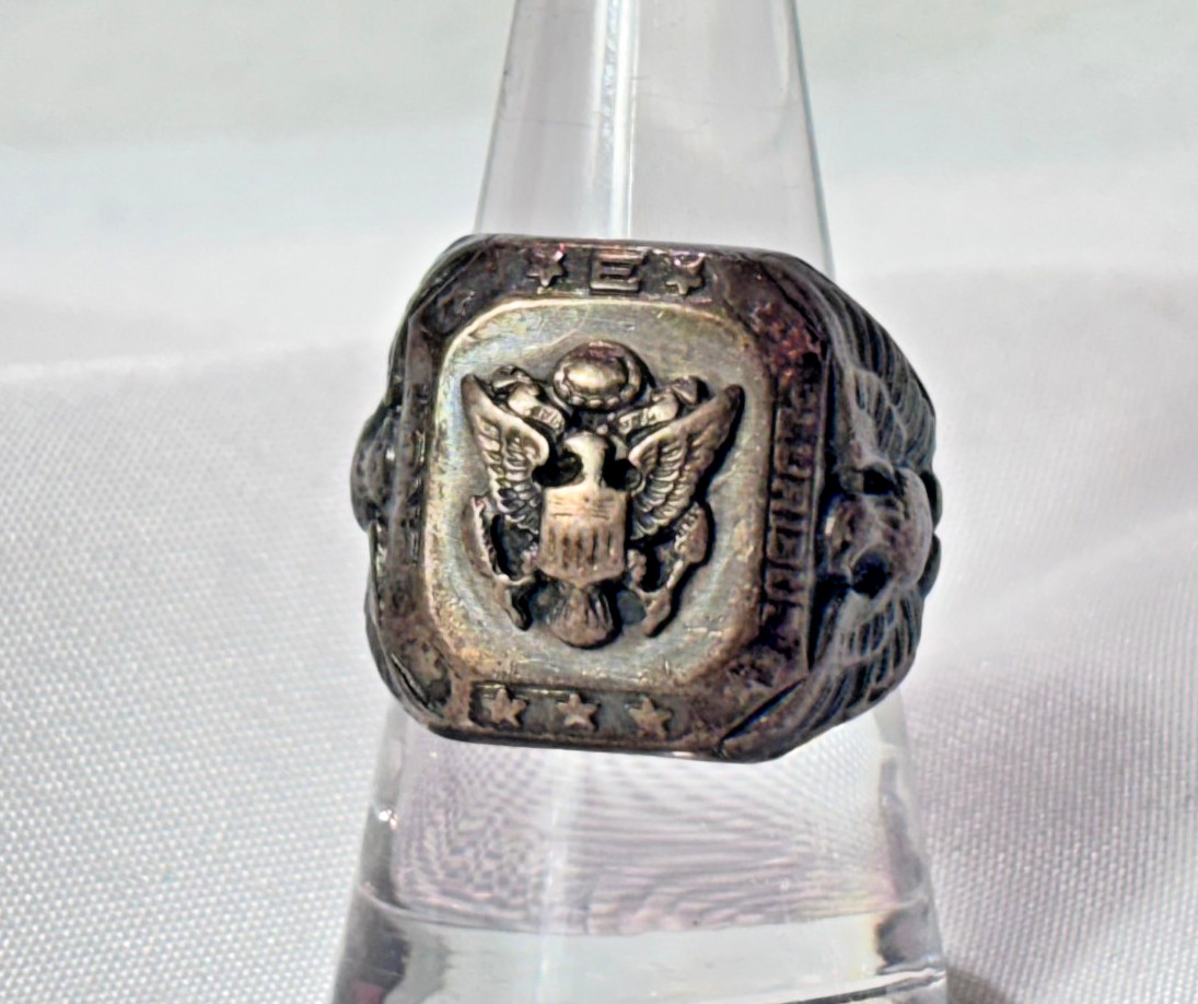 WW2 Sterling Silver Military Signet Ring 15.2 Grams Size 8.75 FD Sterling