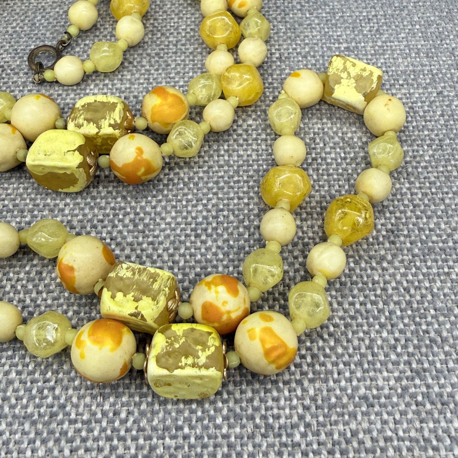 Vintage Necklace Mottled Acrylic Lucite Beads Yellow Green Opera Length 51 Inch