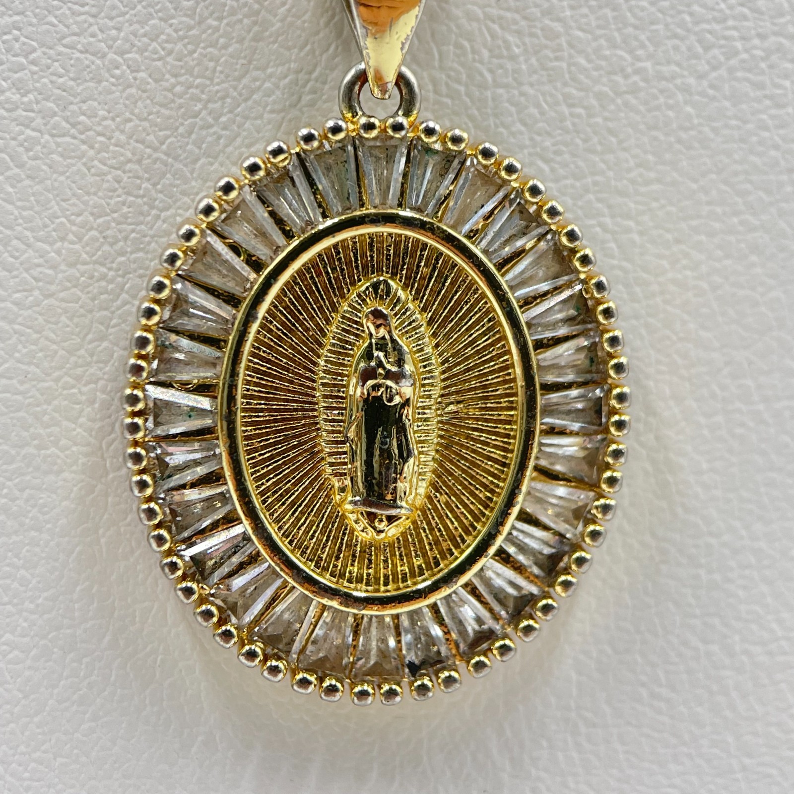 Vintage Y2K Gold Tone Virgin Mary Our Lady of Guadalupe Crystal Halo Necklace