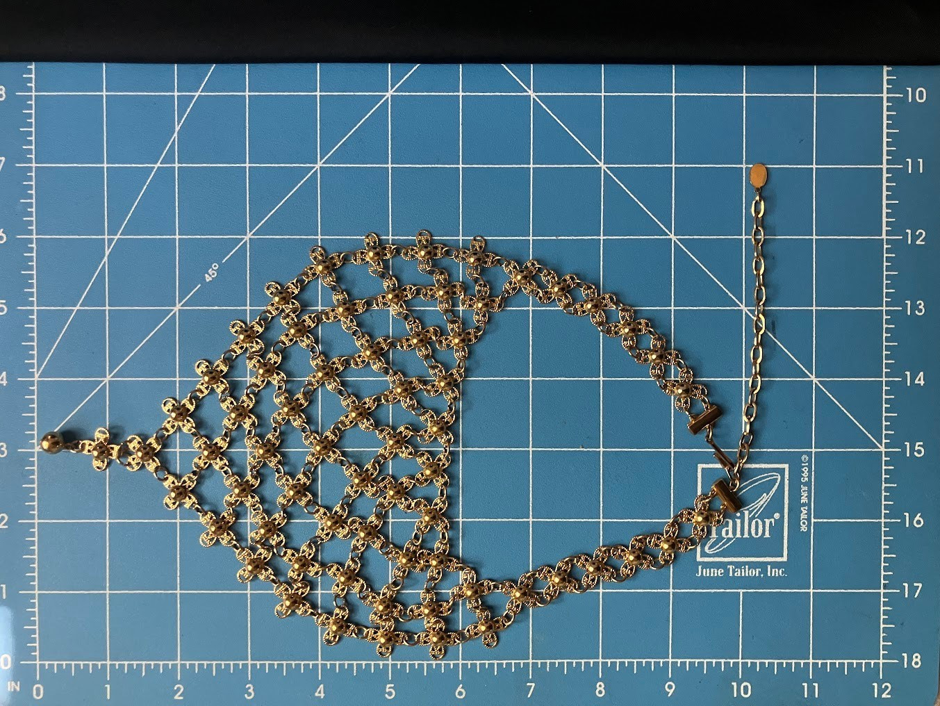 Vintage Flower Bib Necklace Ornate Adjustable Handkerchief Cascade Choker READ