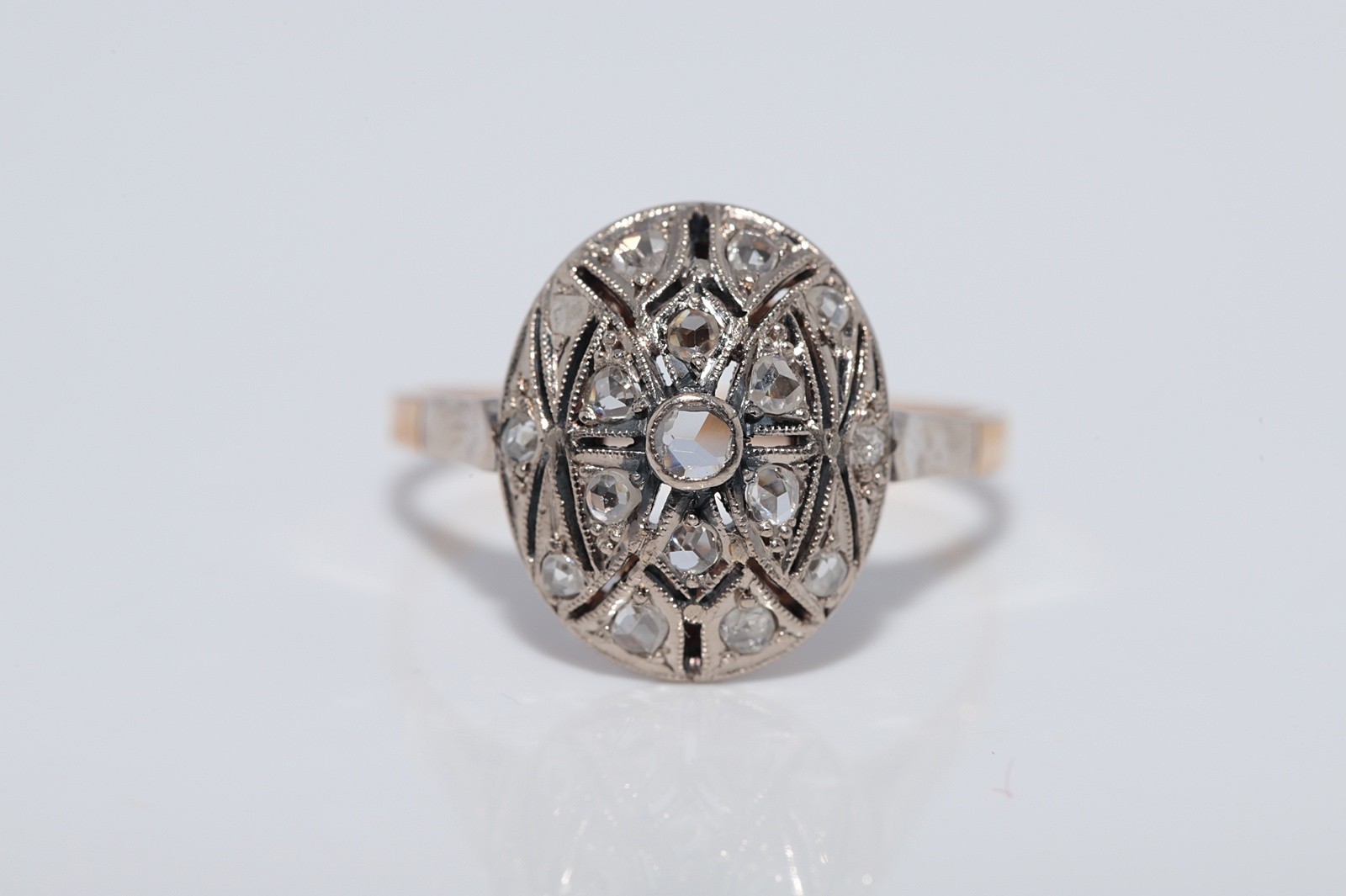 Antique Circa 1920s 18k Gold Art Deco Natural Rose Cut Diamond Decorated Ring