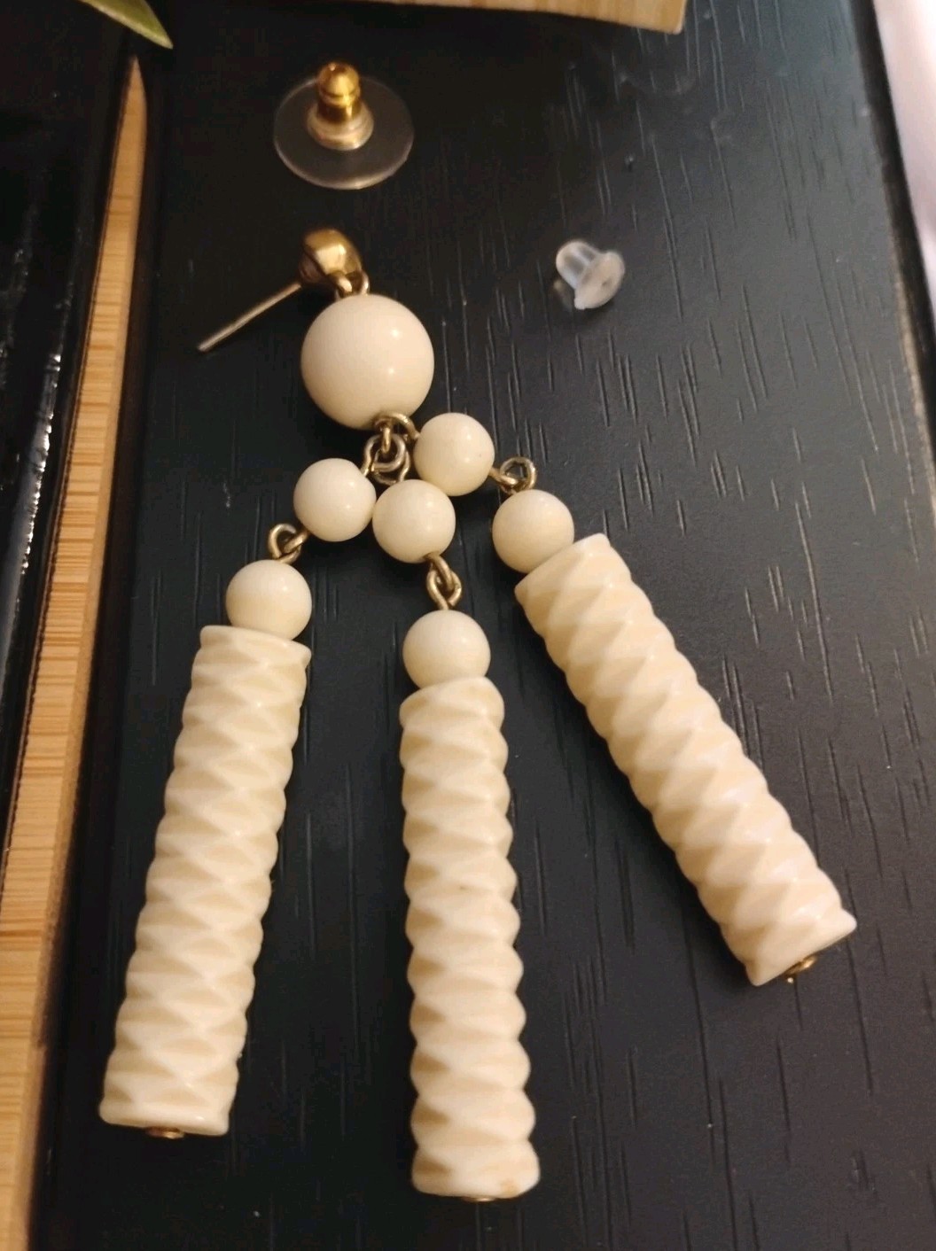 Funky Vintage COLUMNAR Cream Tone Textured Acrylic/Lucite Beaded 2 7/8″ Earrings