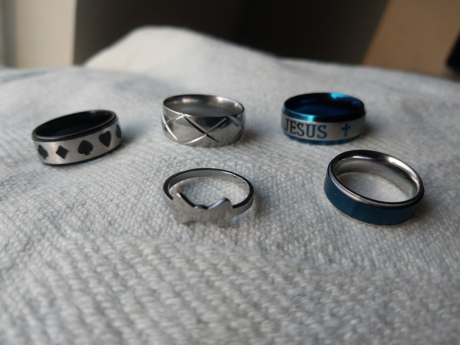 sz 9 – Poker Suits – Jesus – 5 Stainless Steel Rings Silver Blue Black