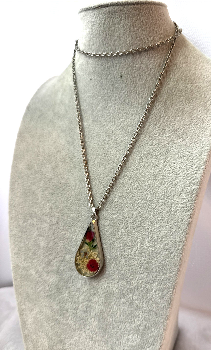 Dainty long chain Minimalist dried pressed flowers epoxy Necklace coquette boho