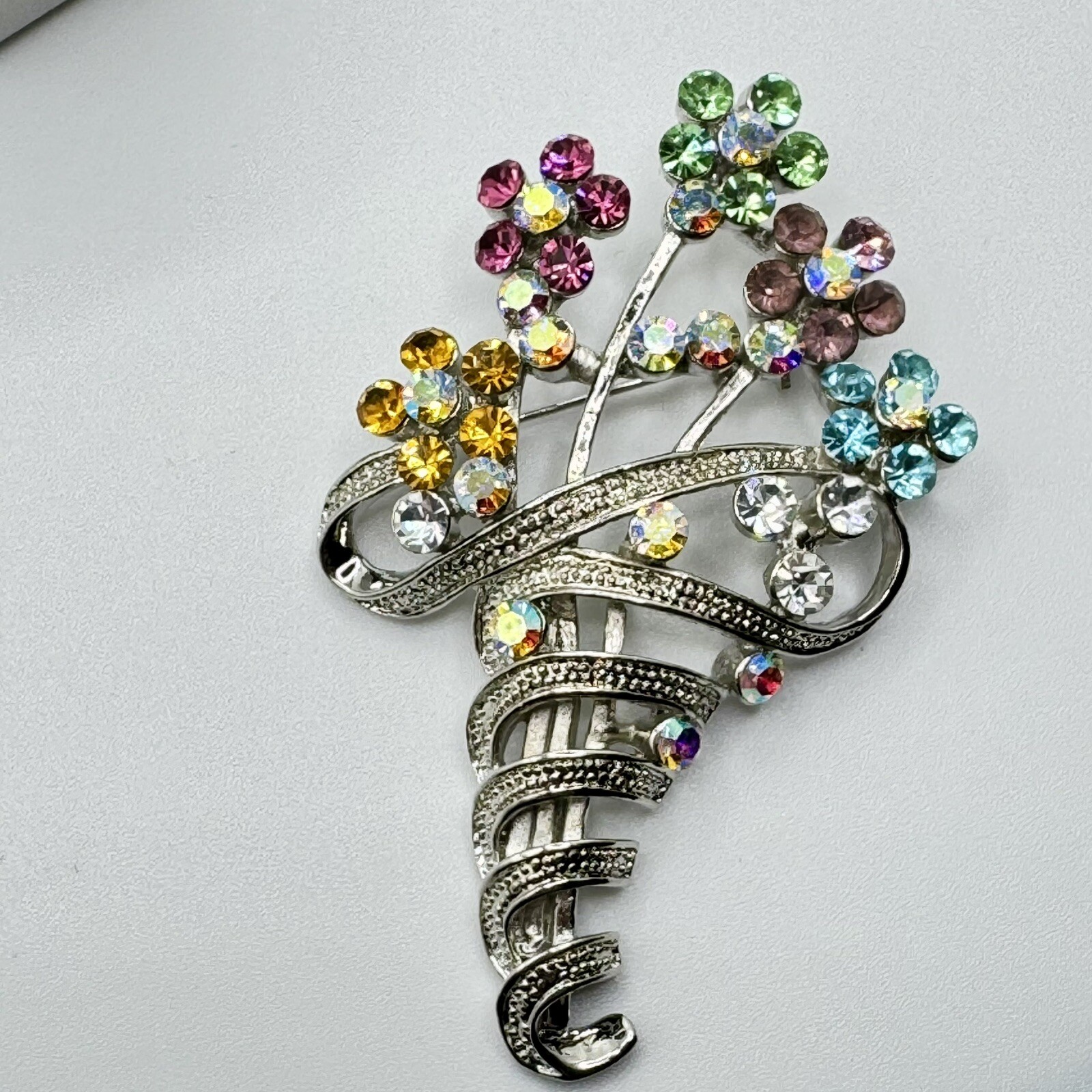 VTG Brooch Multicolor Rhinestones Flower Bouquet Silvertone Pin Unbranded