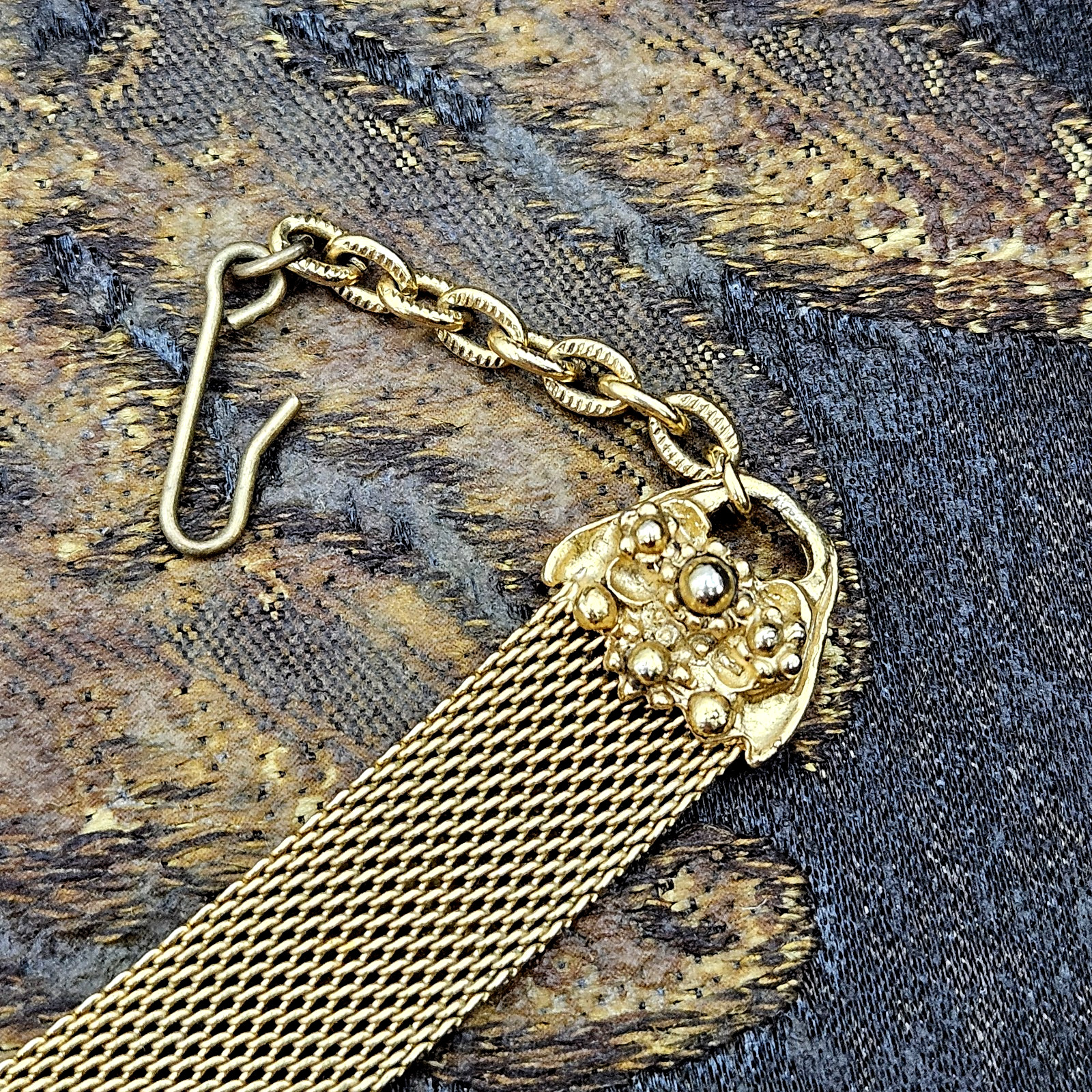 Victorian Revival Gold Tone Mesh Choker Faux Pearl Black Rhinestone Necklace