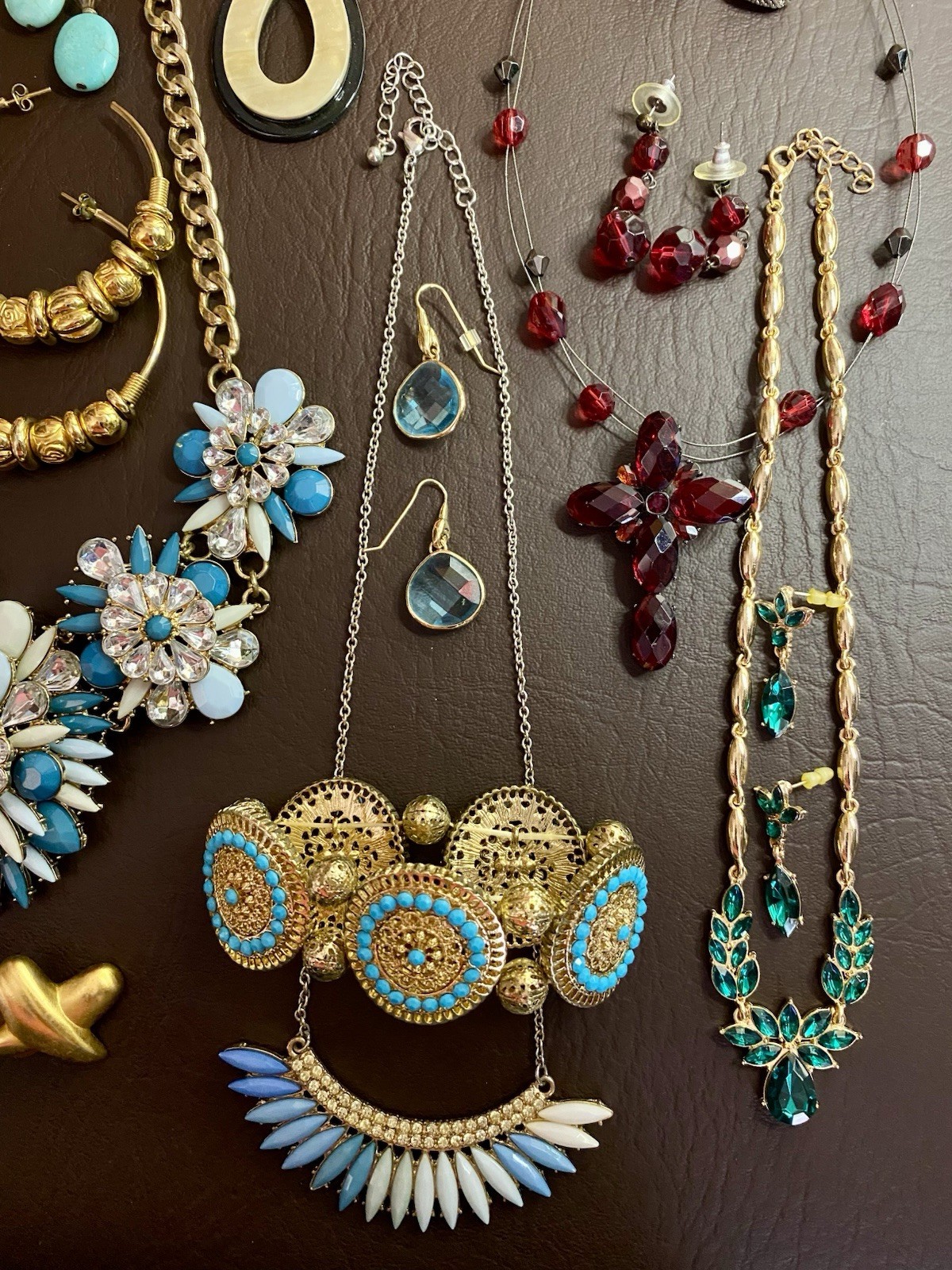 VTG – Modern Jewelry Bracelet Necklace Earring Hair Pin Rhinestone Lot
