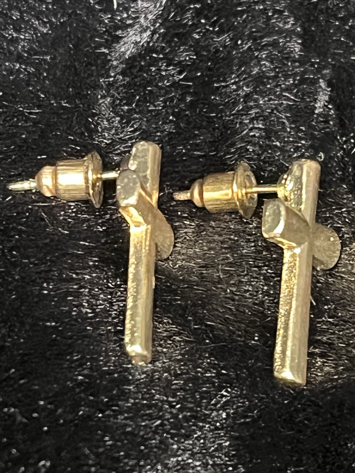 VINTAGE YELLOW GOLD PLATED CROSS CRUCIFIX STUD EARRINGS .75” CHRISTIAN