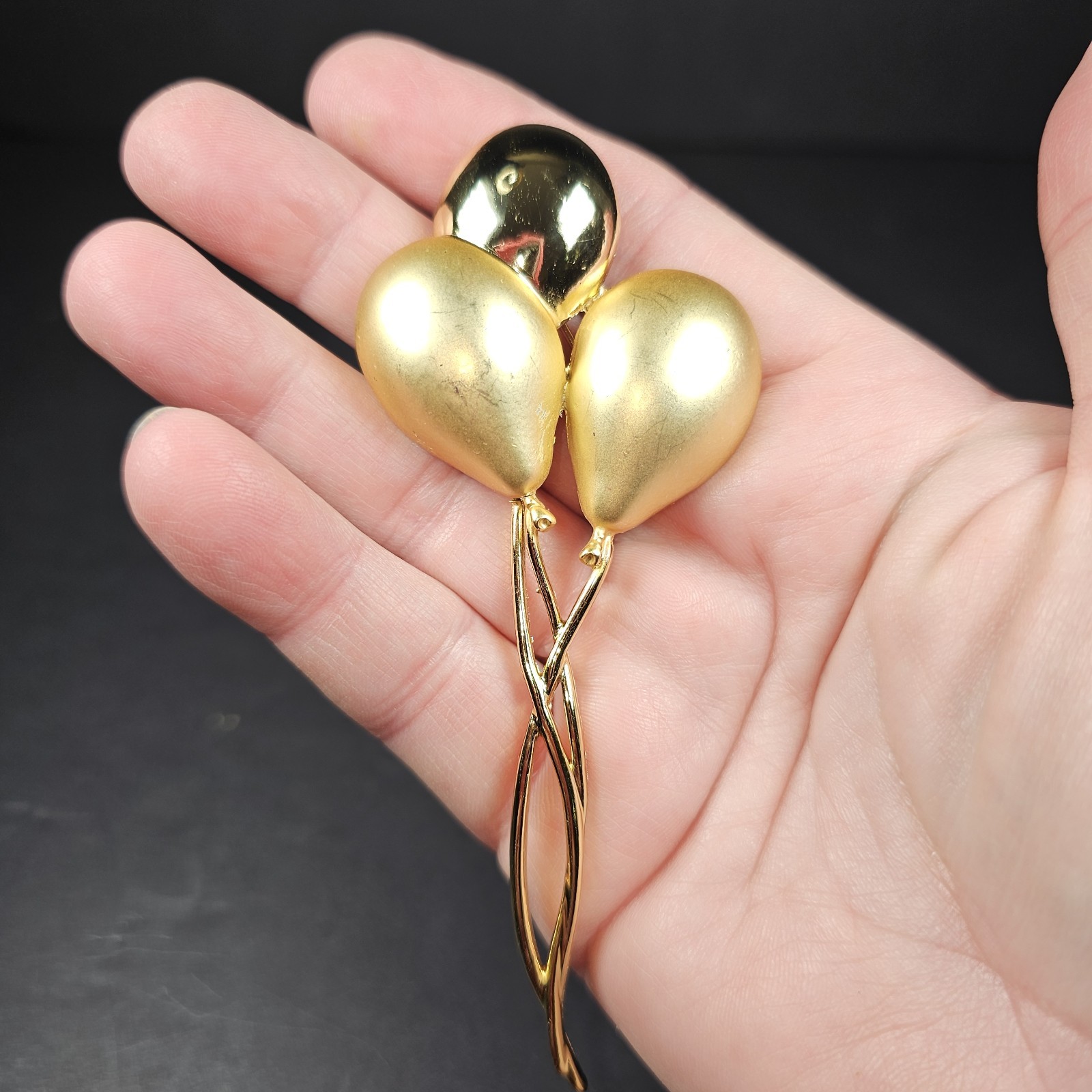 Vintage 10K Gold Plated LARGE BALLOON BROOCH Pin BIRTHDAY ANNIVERSARY RETIREMENT