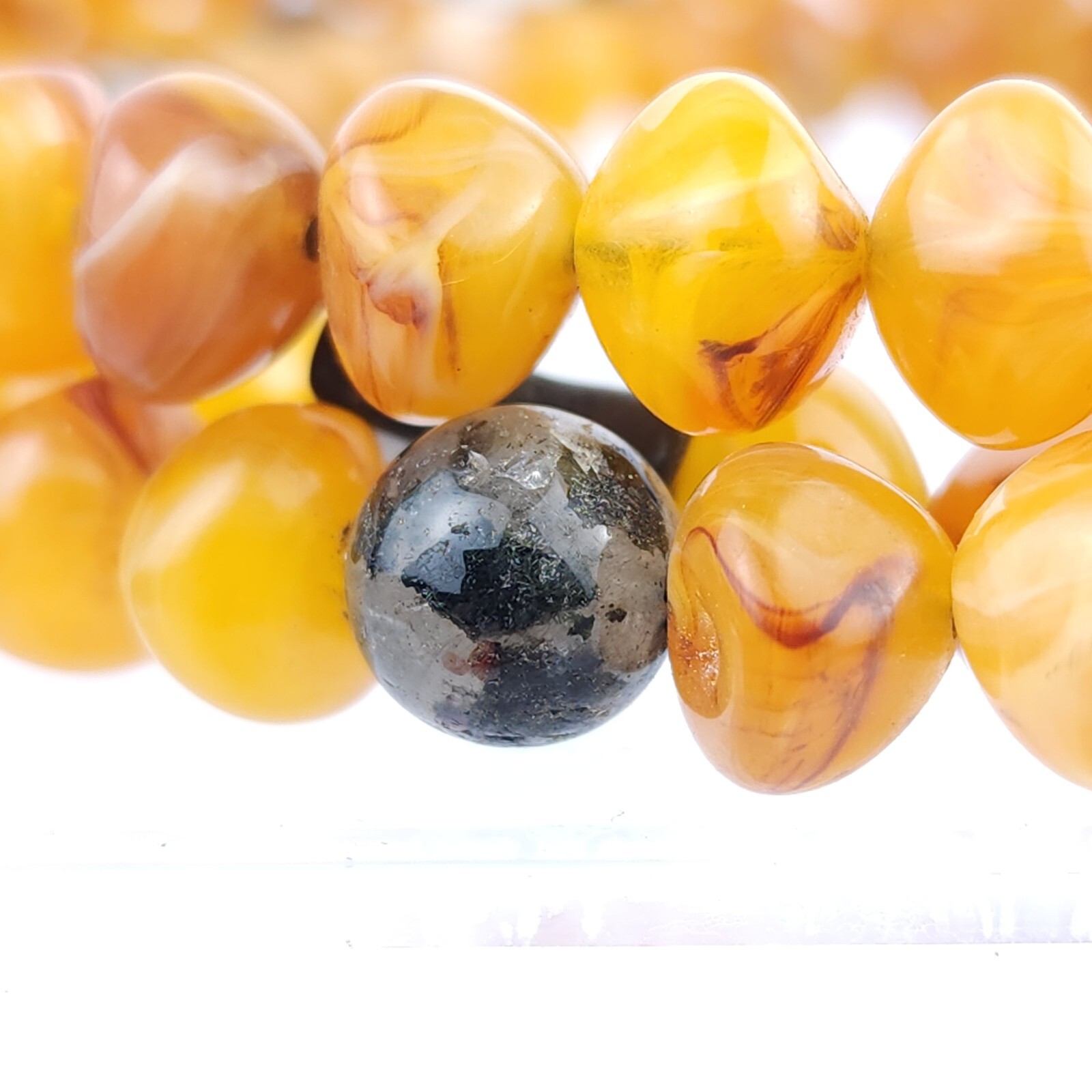 Vintage Amber Tone Memory Wire Choker Necklace Fluorescent Glass & Gemstones 56g