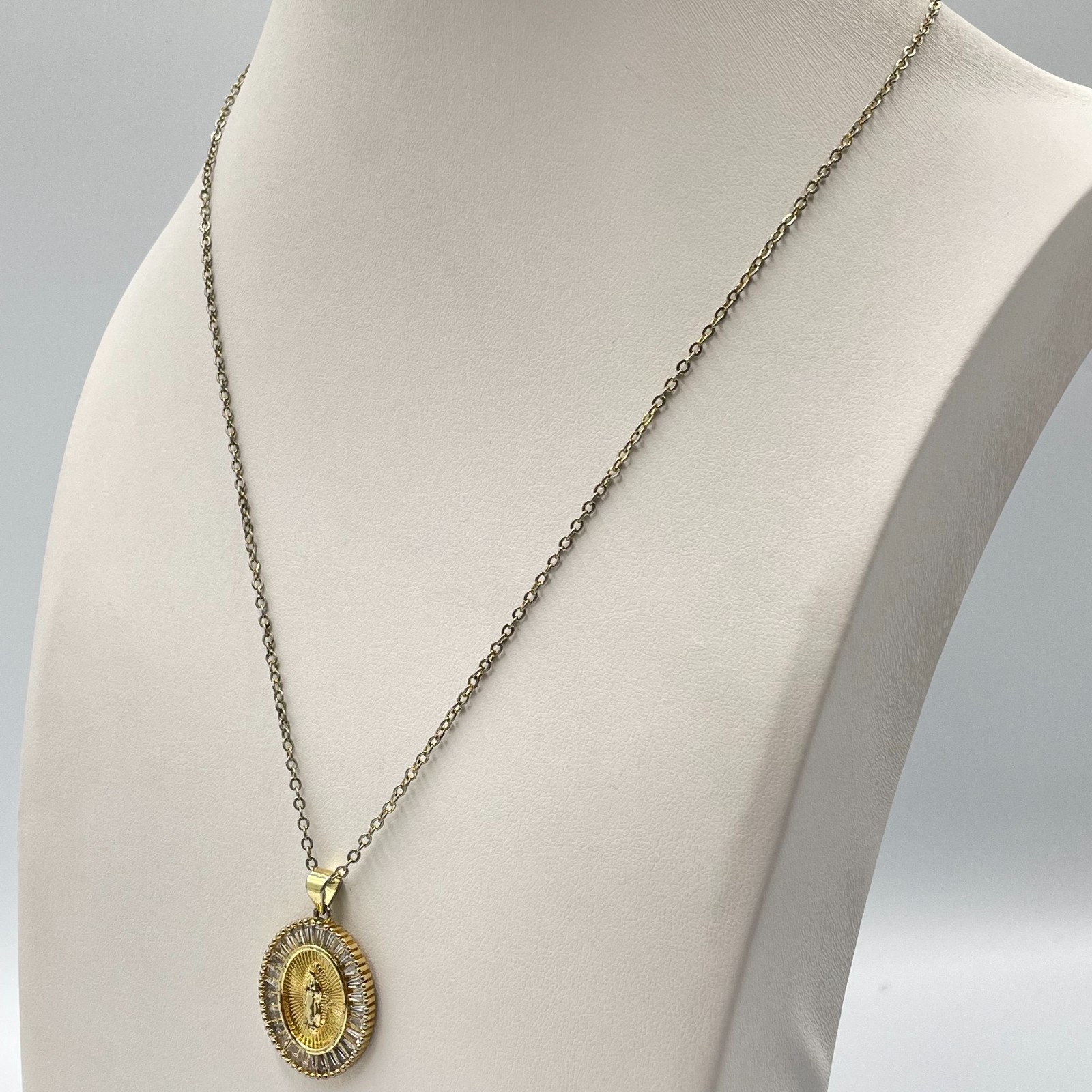 Vintage Y2K Gold Tone Virgin Mary Our Lady of Guadalupe Crystal Halo Necklace