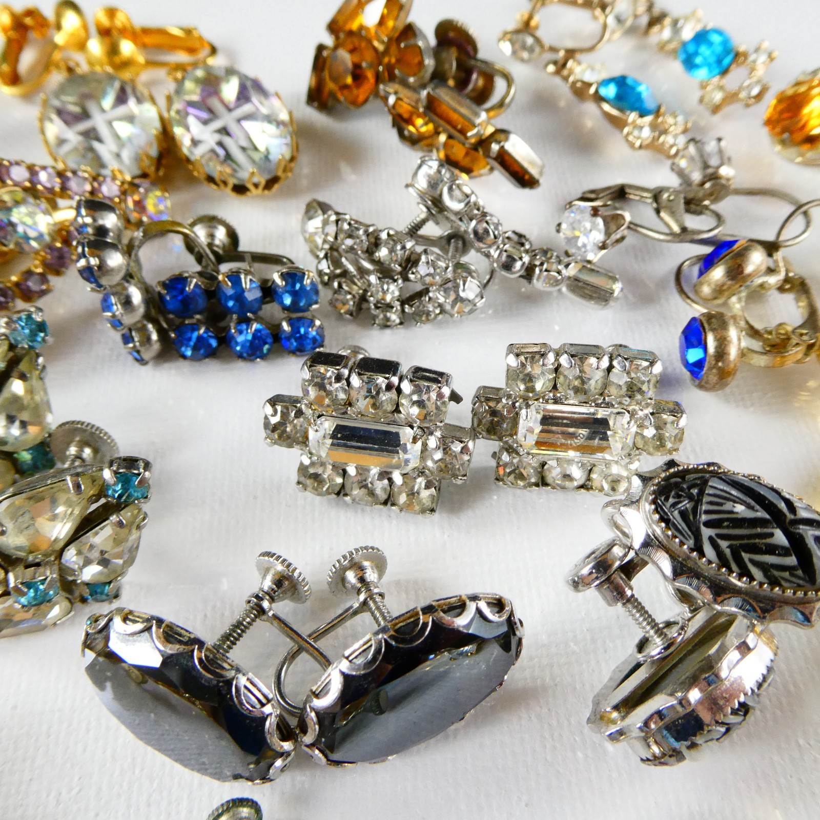 Vintage Rhinestone Screw Back Earrings Lot 25 Pairs ALL SPARKLE Multi Color Stns