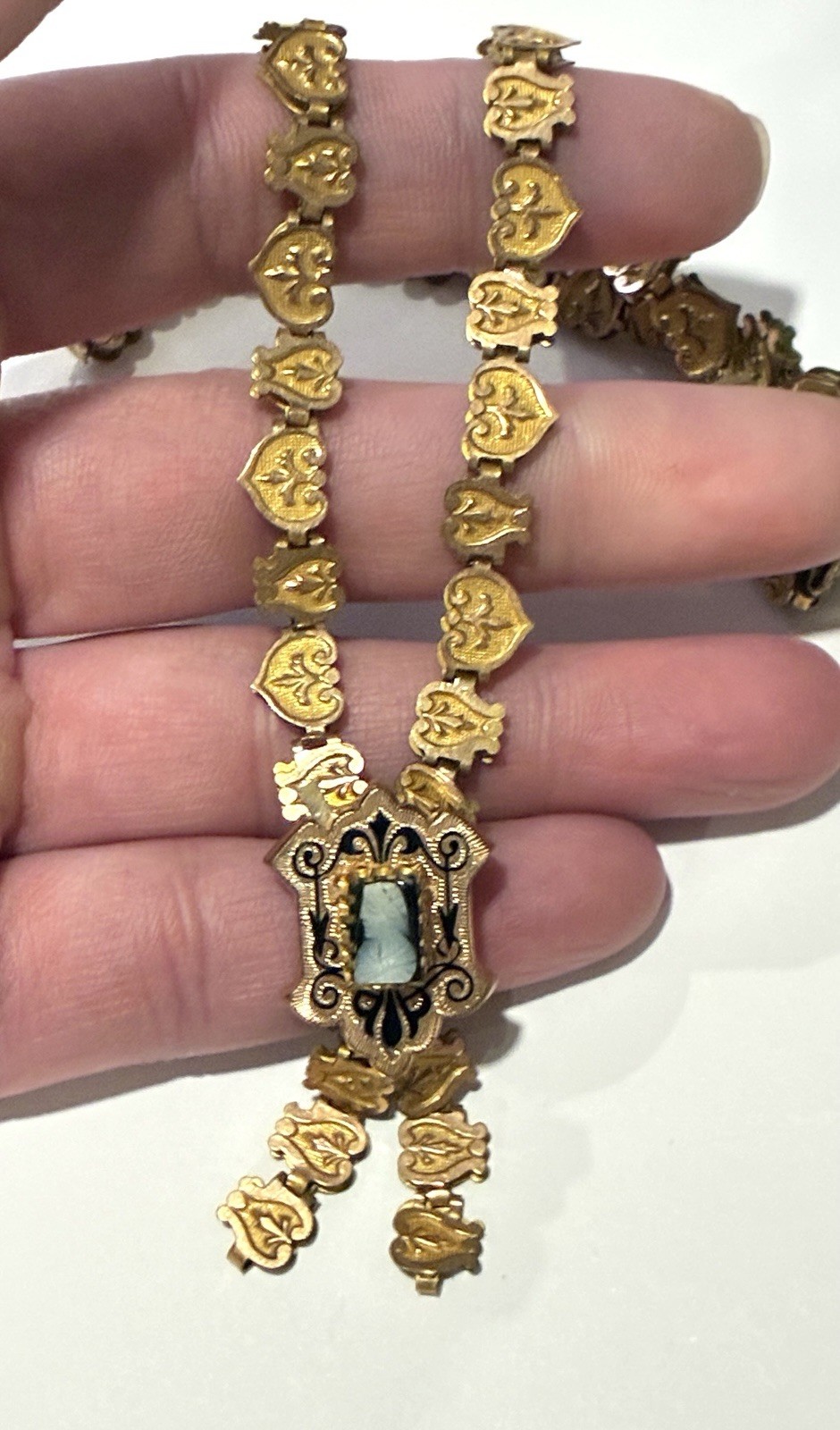 VICTORIAN GOLD Filled Book Chain Hard Stone CAMEO NECKLACE