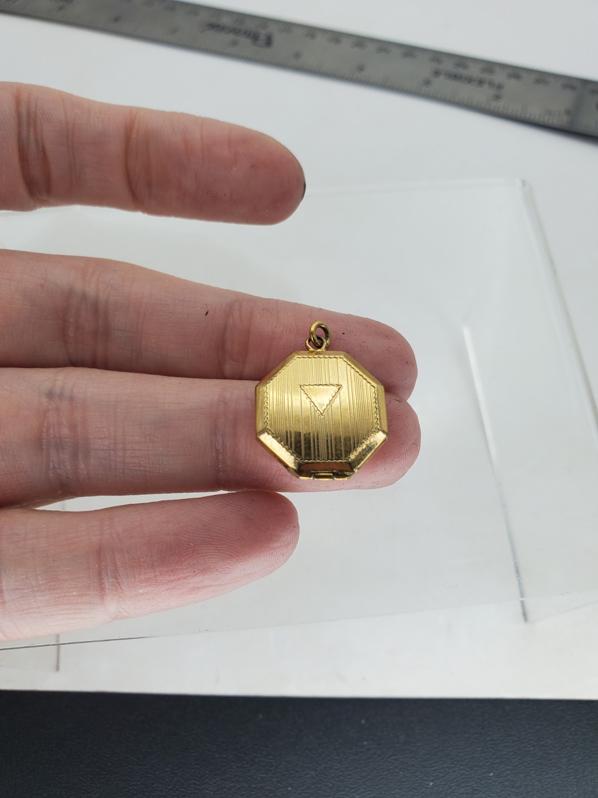 Vintage Art Deco Octagon Locket Gold Tone .75″ Triangle Etched