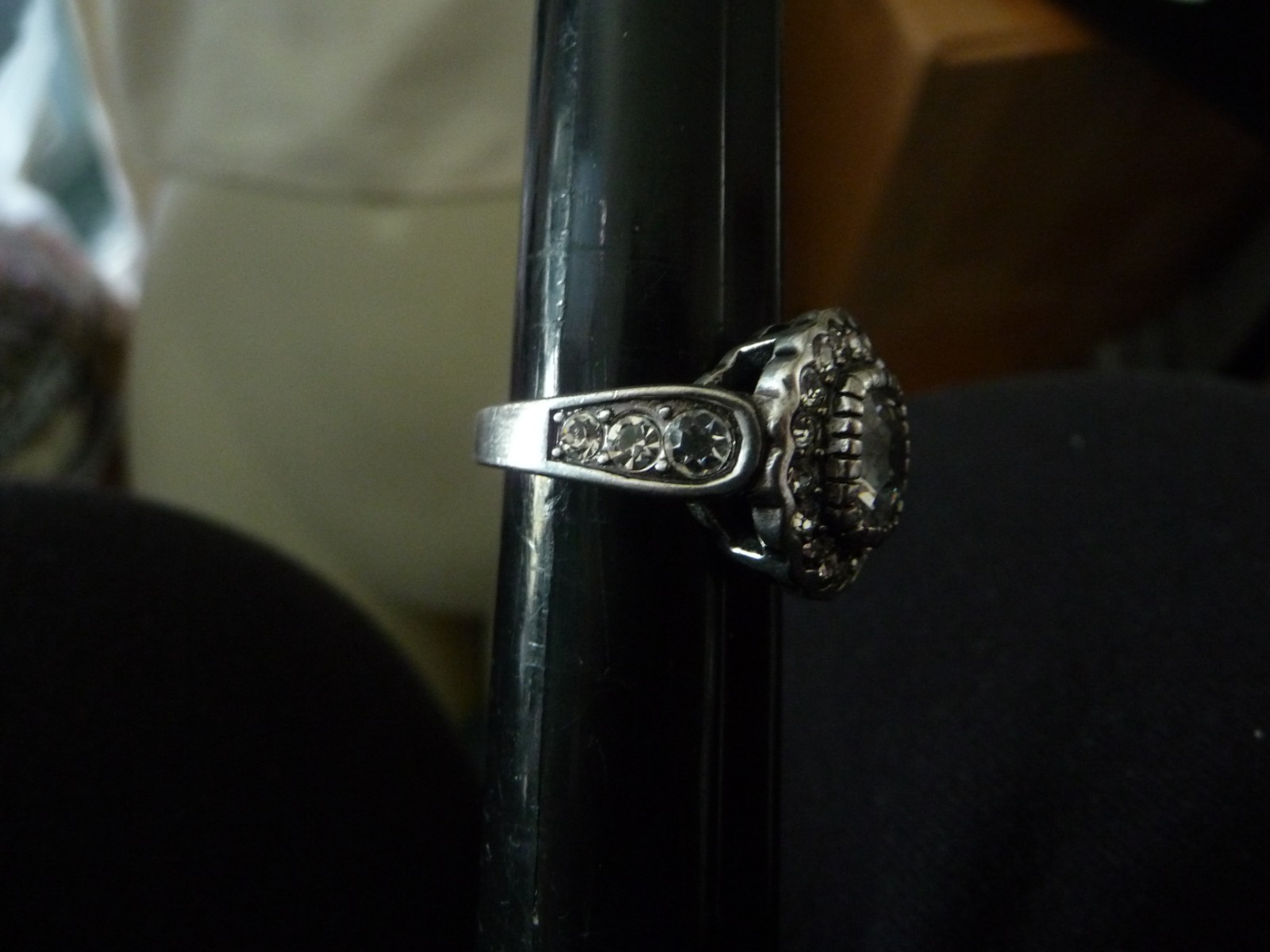 BAGUETTE SQUARE & SOLITAIRE FAUX DIAMONDS SZ 7 RING #8/19-C