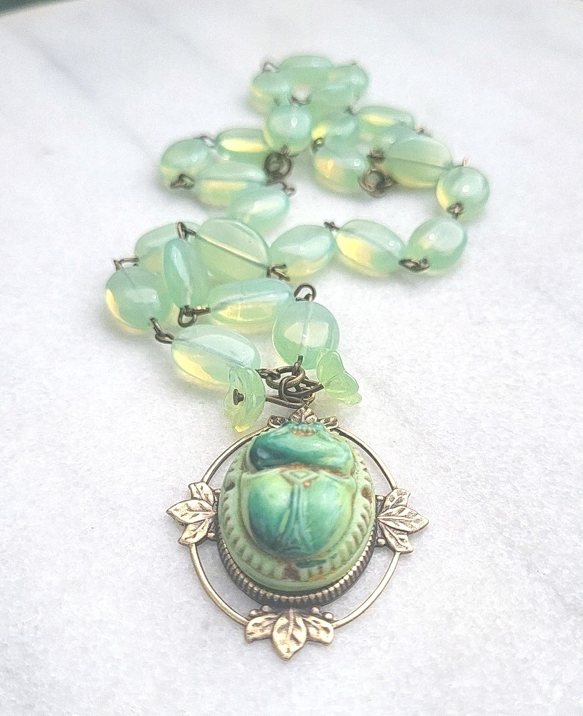 VINTAGE NEIGER EGYPTIAN SCARAB PENDANT OPALITE BEAD URANIUM FLOWER NECKLACE SET
