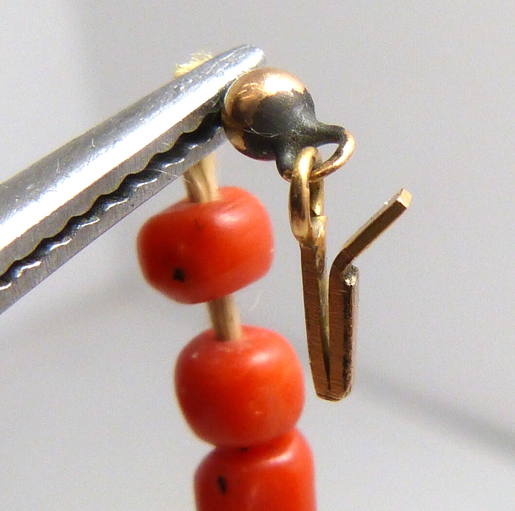 Gorgeous Antique Red Coral Bead Necklace With Gold Clasp Estate Find !