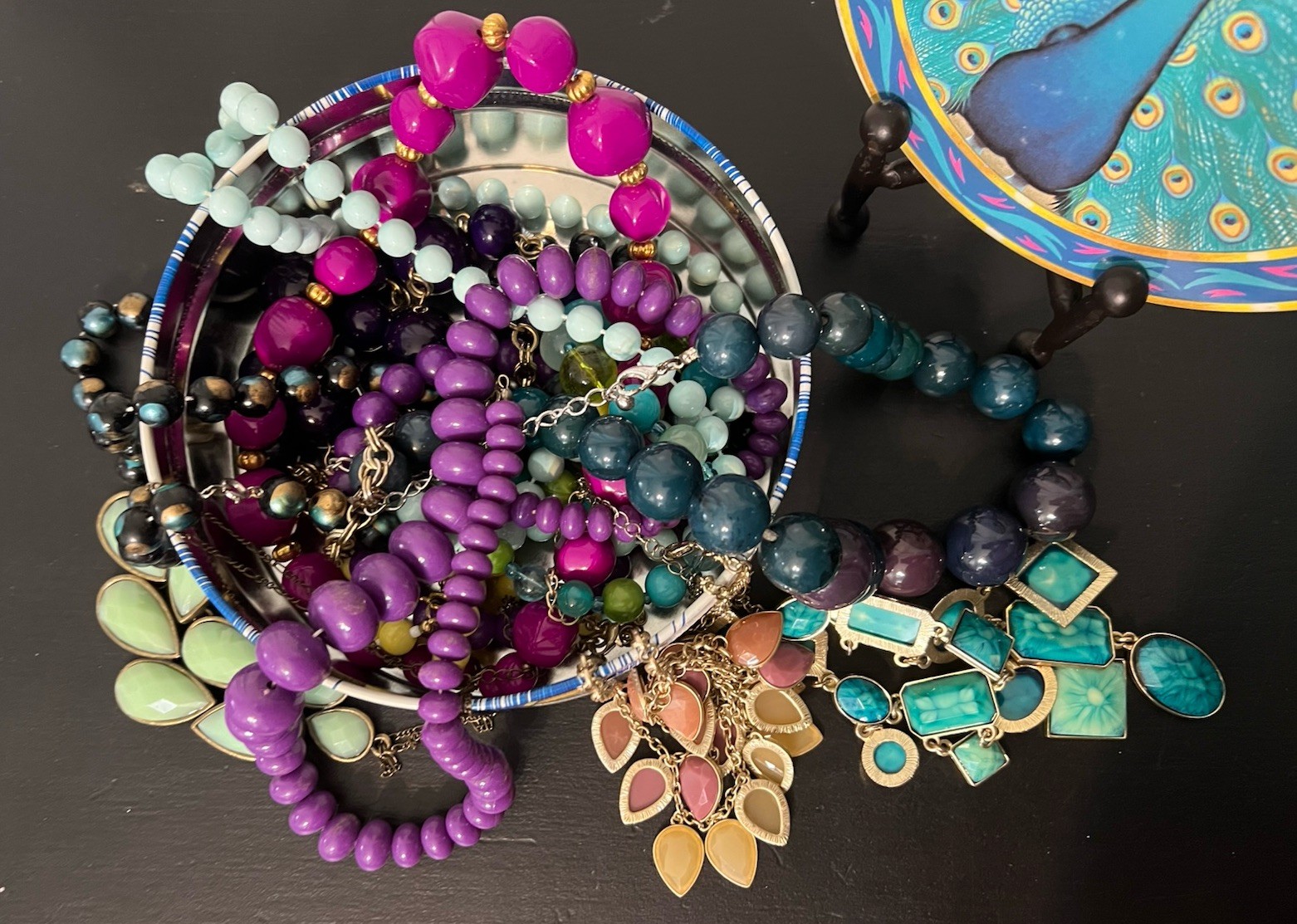 Vtg Statement Necklaces Lot 11 Peacock Decor Tin Boho Acrylic Lucite Beaded Bold