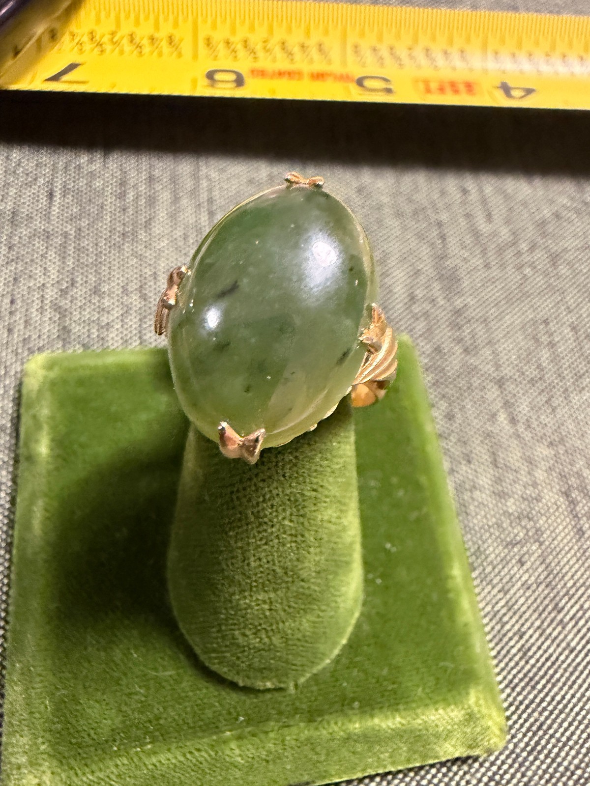 Vintage SOLID 14KT Gold Stamped Jade Ring Size 7 3.98g New Old Stock!