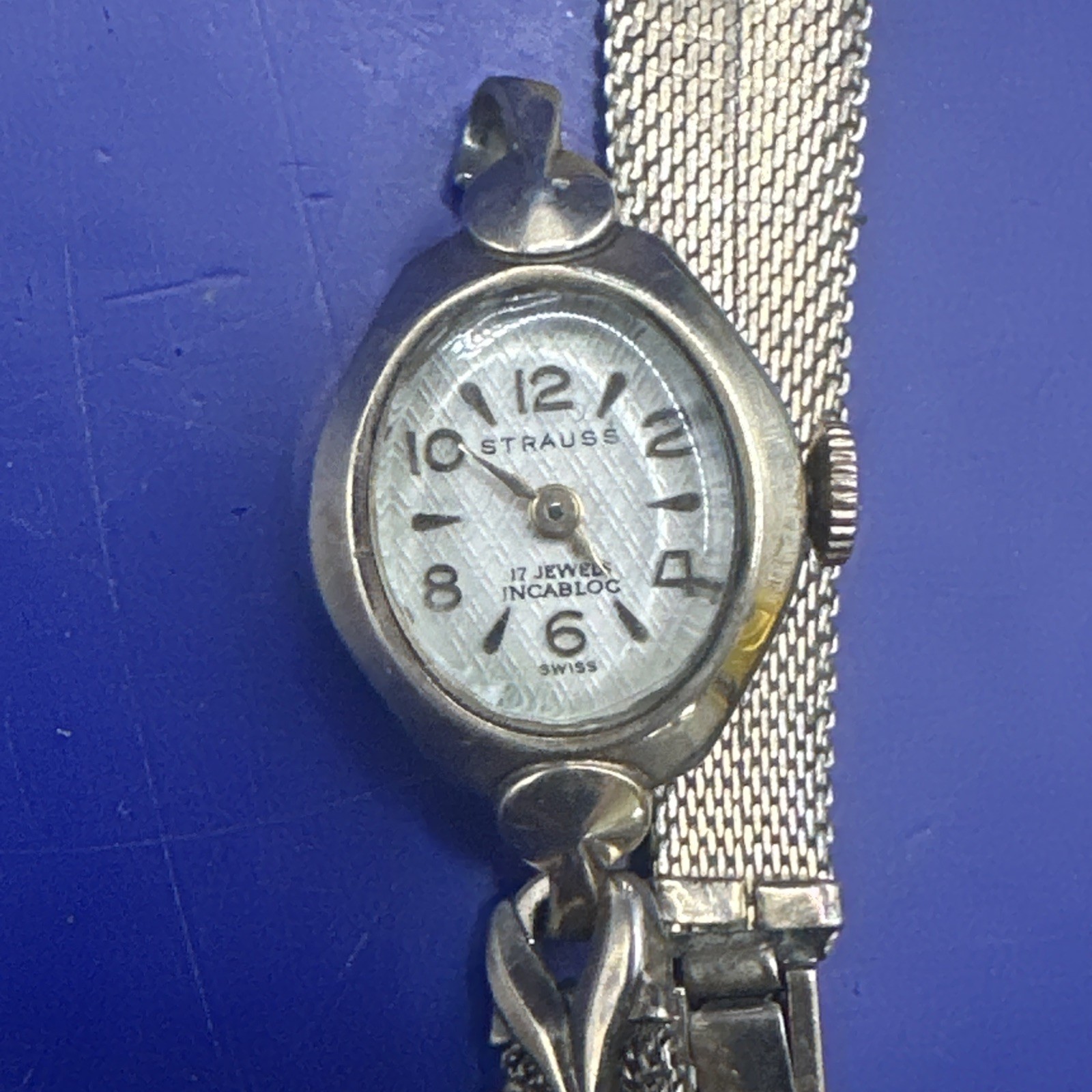 Lot of 6 Vtg Watches (5 Work) Elgin Bulova Royal Star Strauss Jurgensen Read