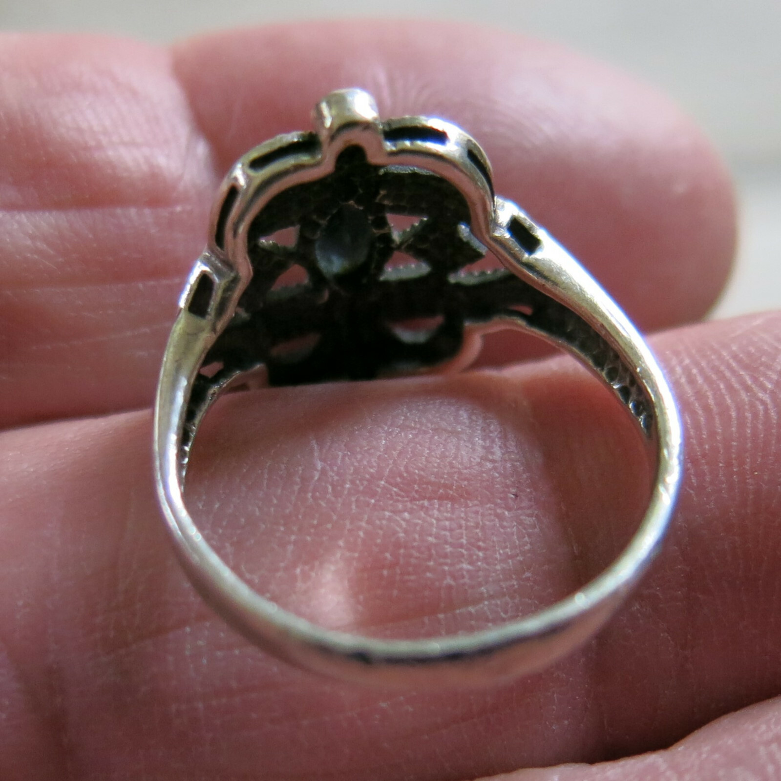 Sterling Silver Ring Blue CZ & Marcasite 2.7g Size 7 [6075]