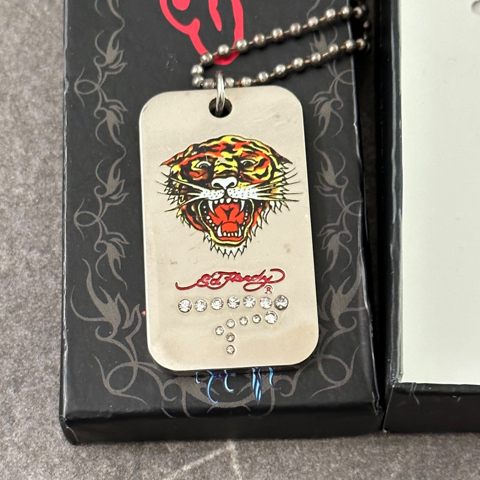 Y2K Vintage Ed Hardy Tiger Dog Tag Necklace Rhinestone Pendant Chain Set – Rare