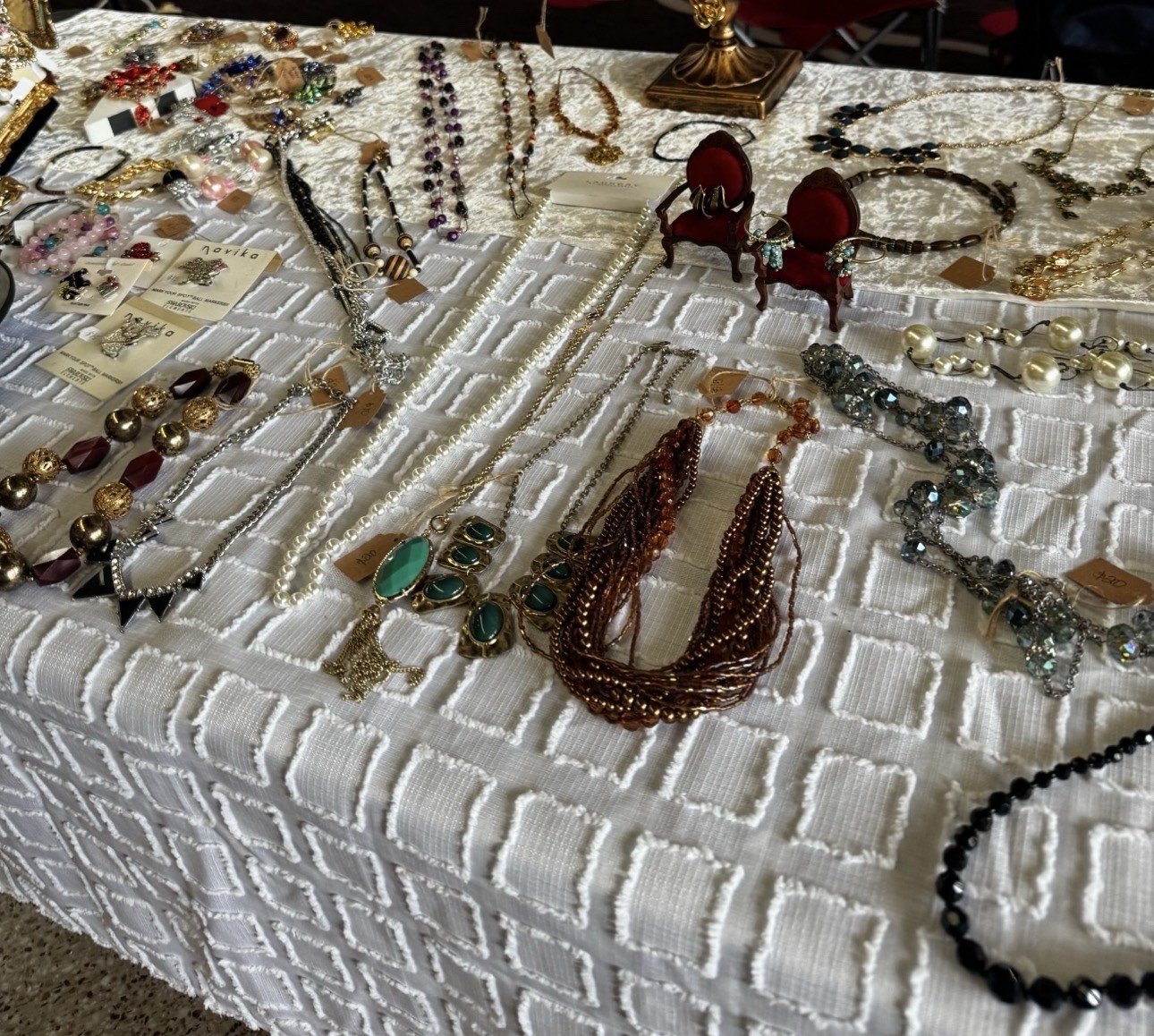 Vintage Jewelry Set 100+pc, Crystal, Stone, Glass, Metal Jewelry NO JUNK