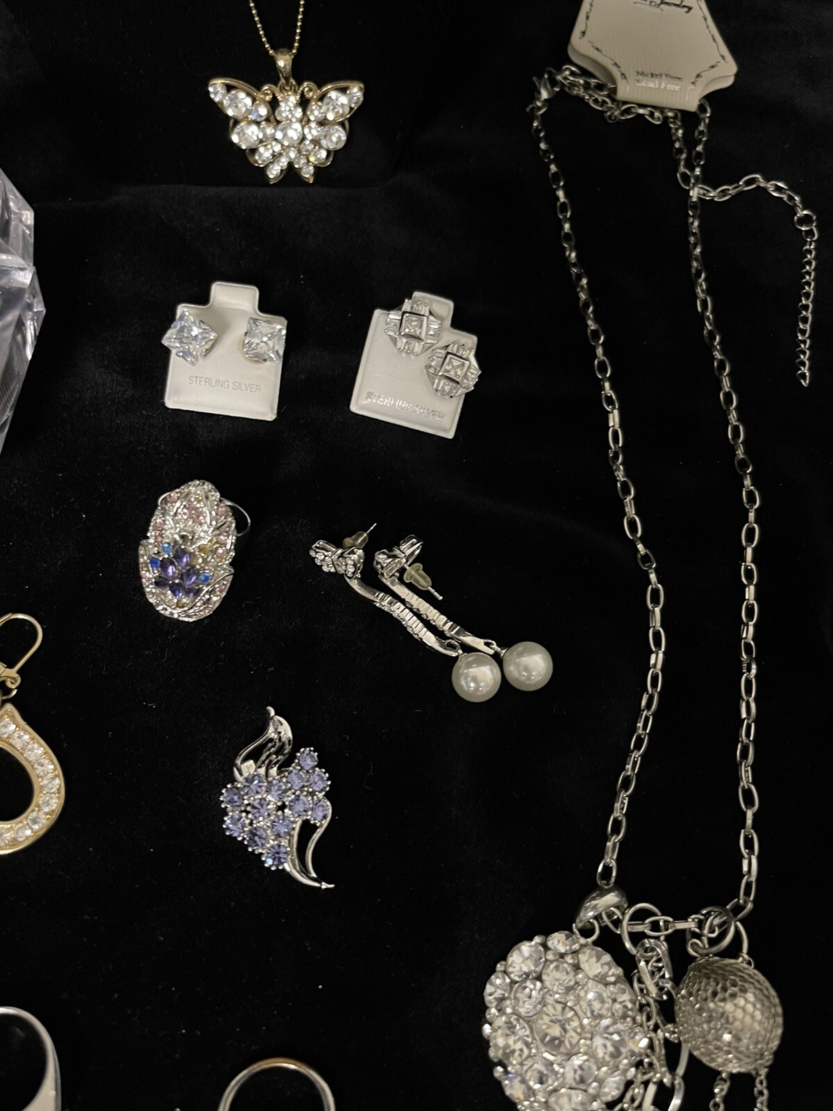 15 Piece Jewelry Lot Necklaces-Earrings-Rings-Nice Jewelry- No Junk-None Broken