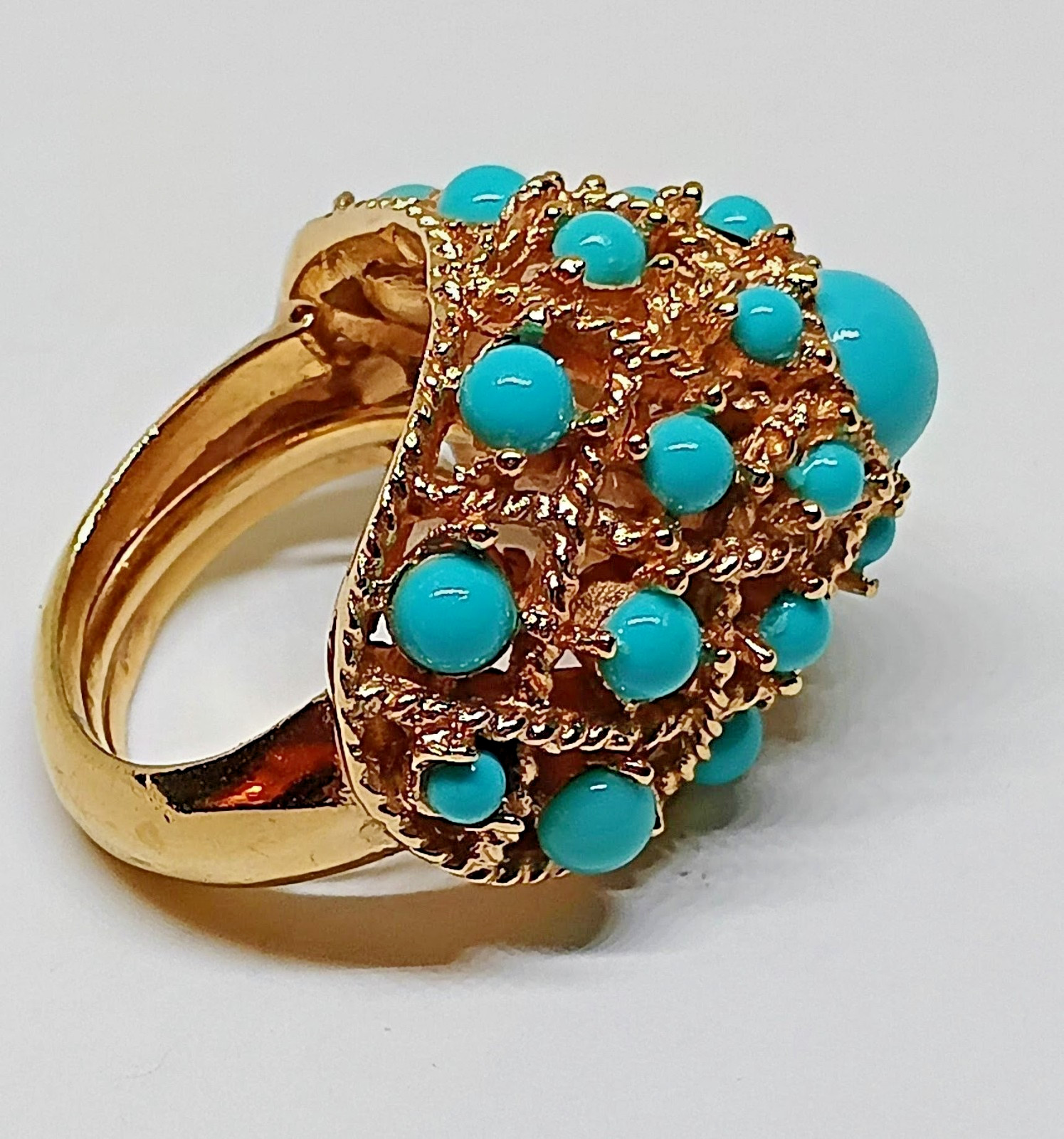 Vintage Crown Trifari Gold Tone Turquoise Dome Adjustable Statement Ring
