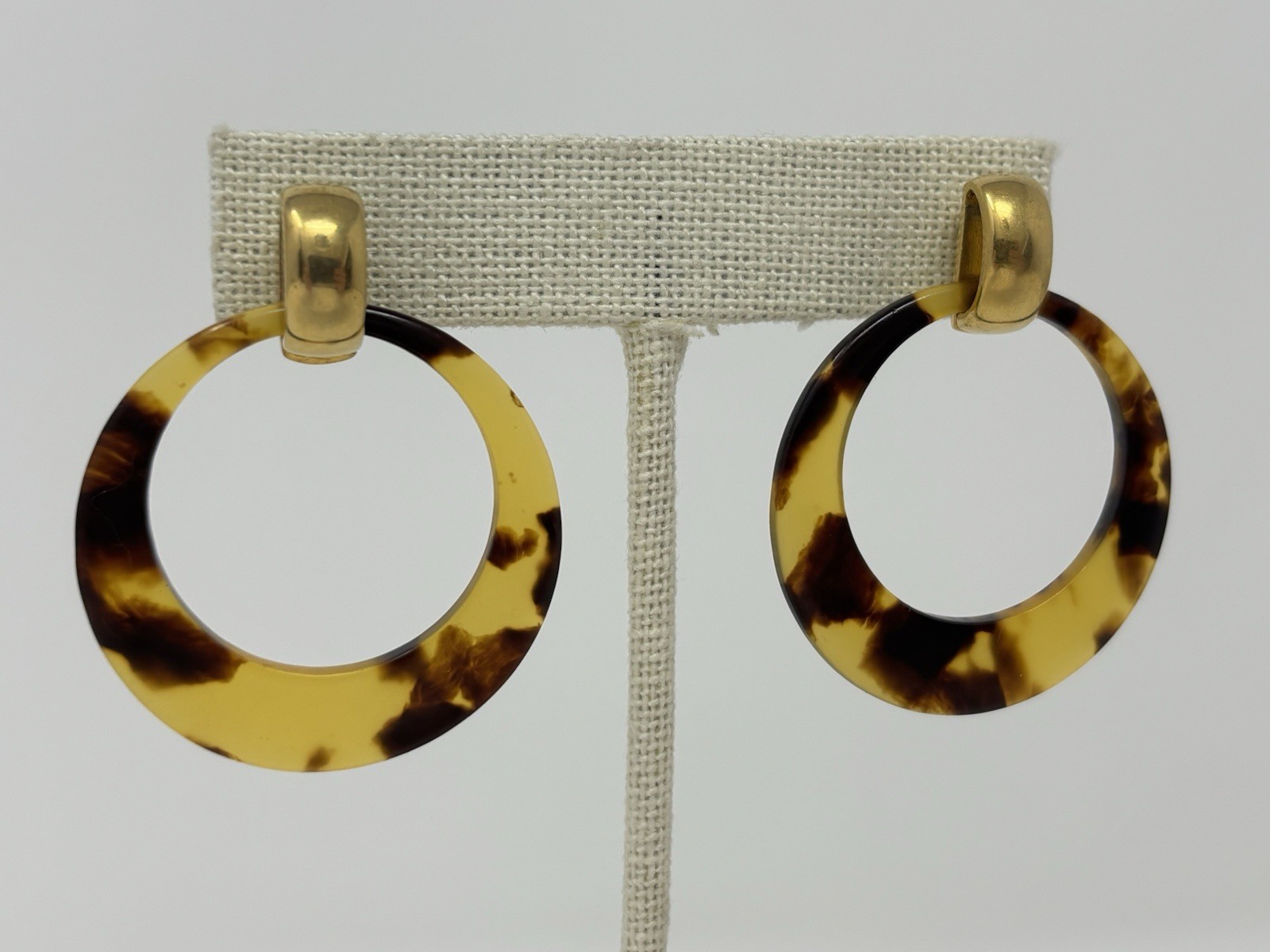 Vintage Chic NAPIER Tortoise Acrylic Resin Dangle Hoop Door Knocker Earrings