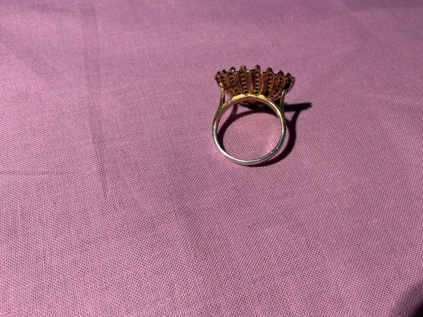 Vintage 1900’s Very Unusual Seed Pear & Amethyst Novelty Shell Clam Ring