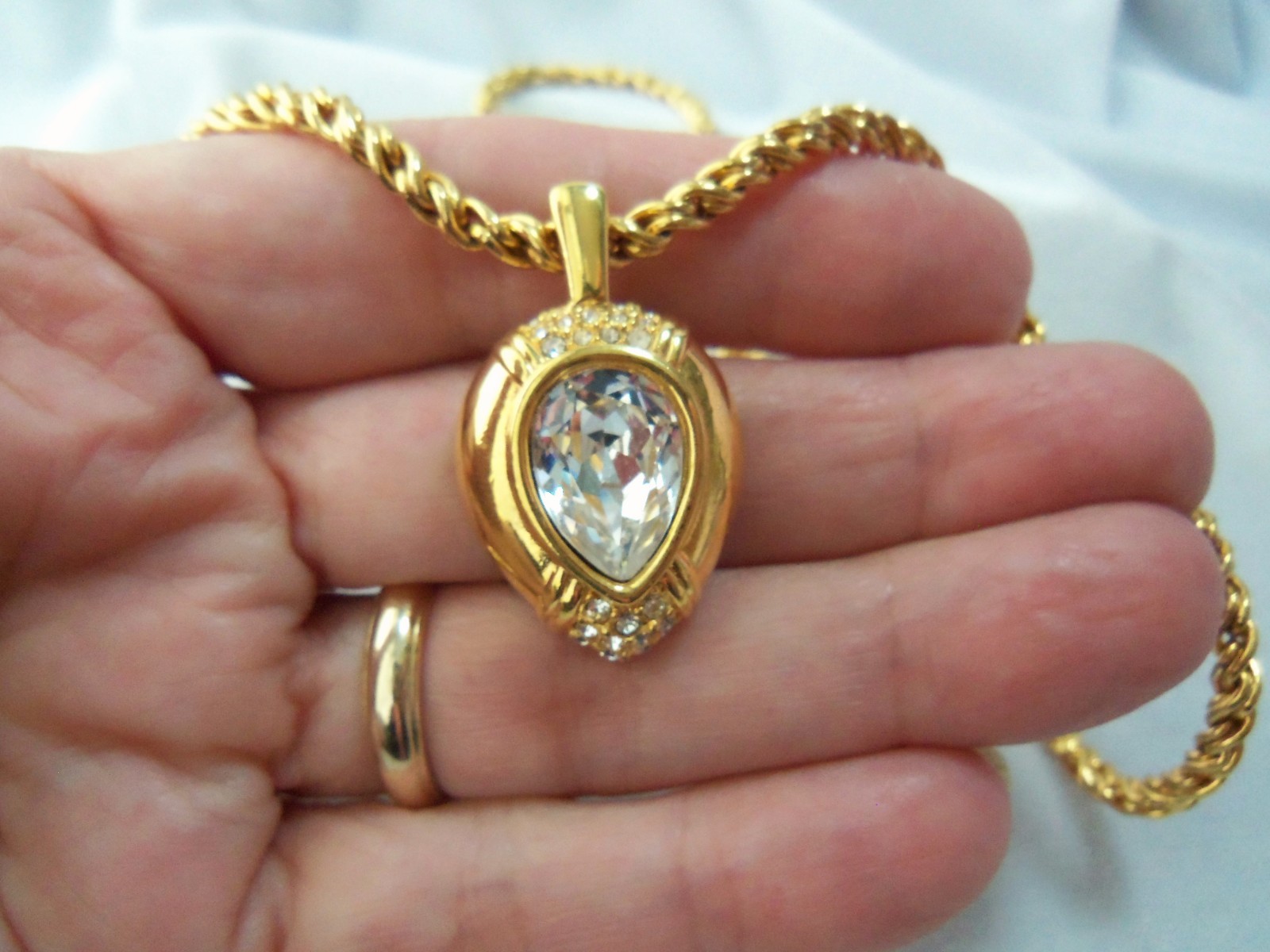 Vintage SAL Swarovski Crystal Pendant Rope Chain Necklace 24′