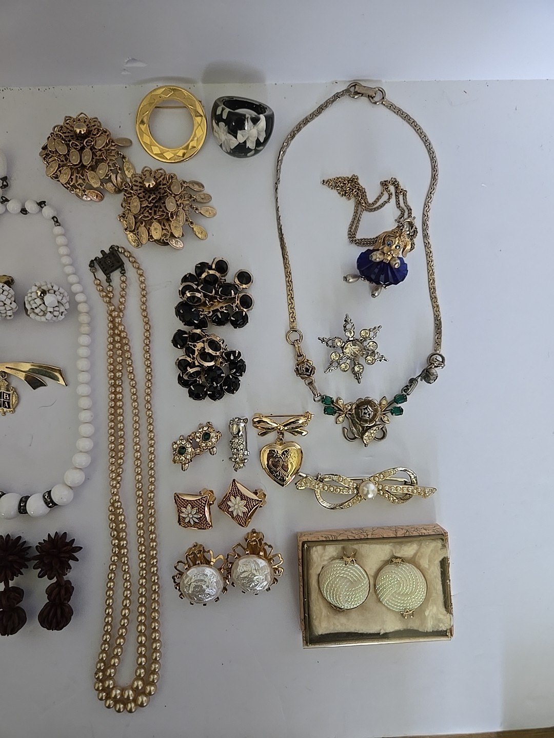 Vtg & Modern & Other Jewelry Lot Earrings Necklaces