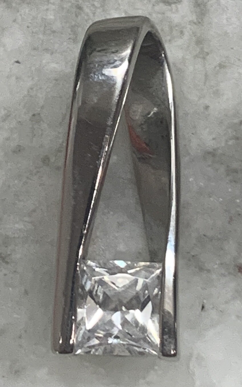 VTG Elegant Silvertone Solo Twist~Clear Cubic Zirconia Solitaire Classic Beauty