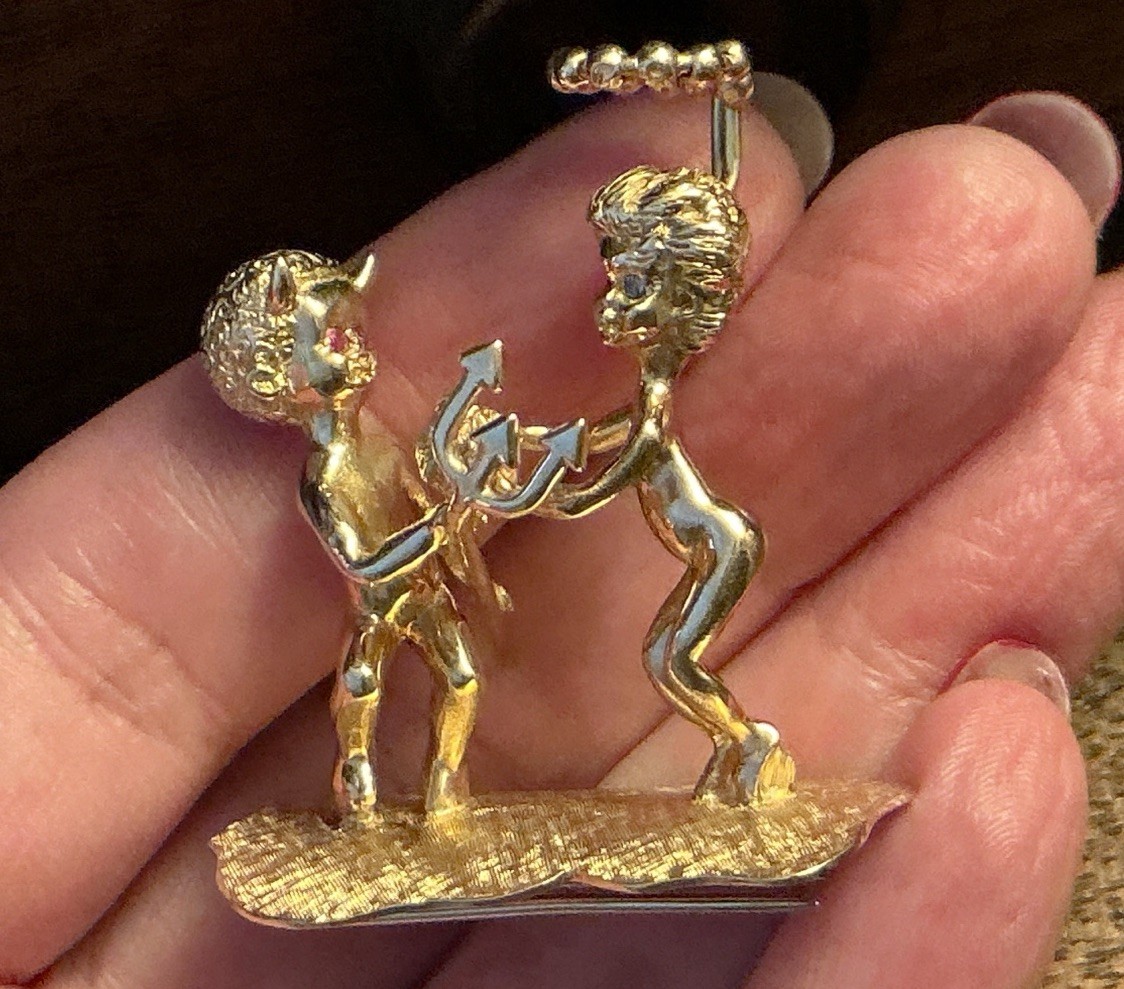Solid 14k Gold William Ruser “The Two Angels” Brooch Fur Clip 30g Ruby Sapphire