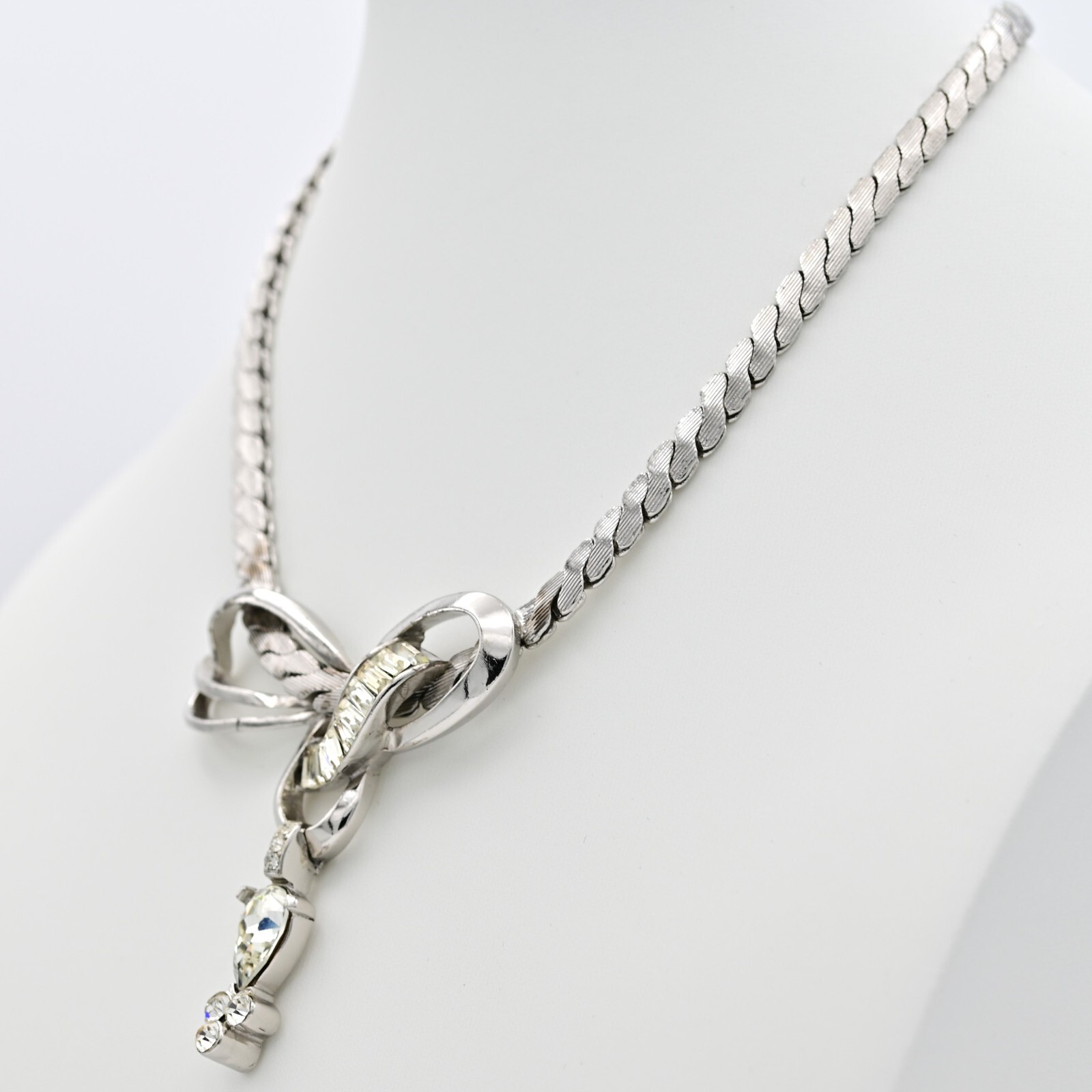 TARA Vintage Original White Gold Plated Silver Diamond Zirconia Pendant Necklace