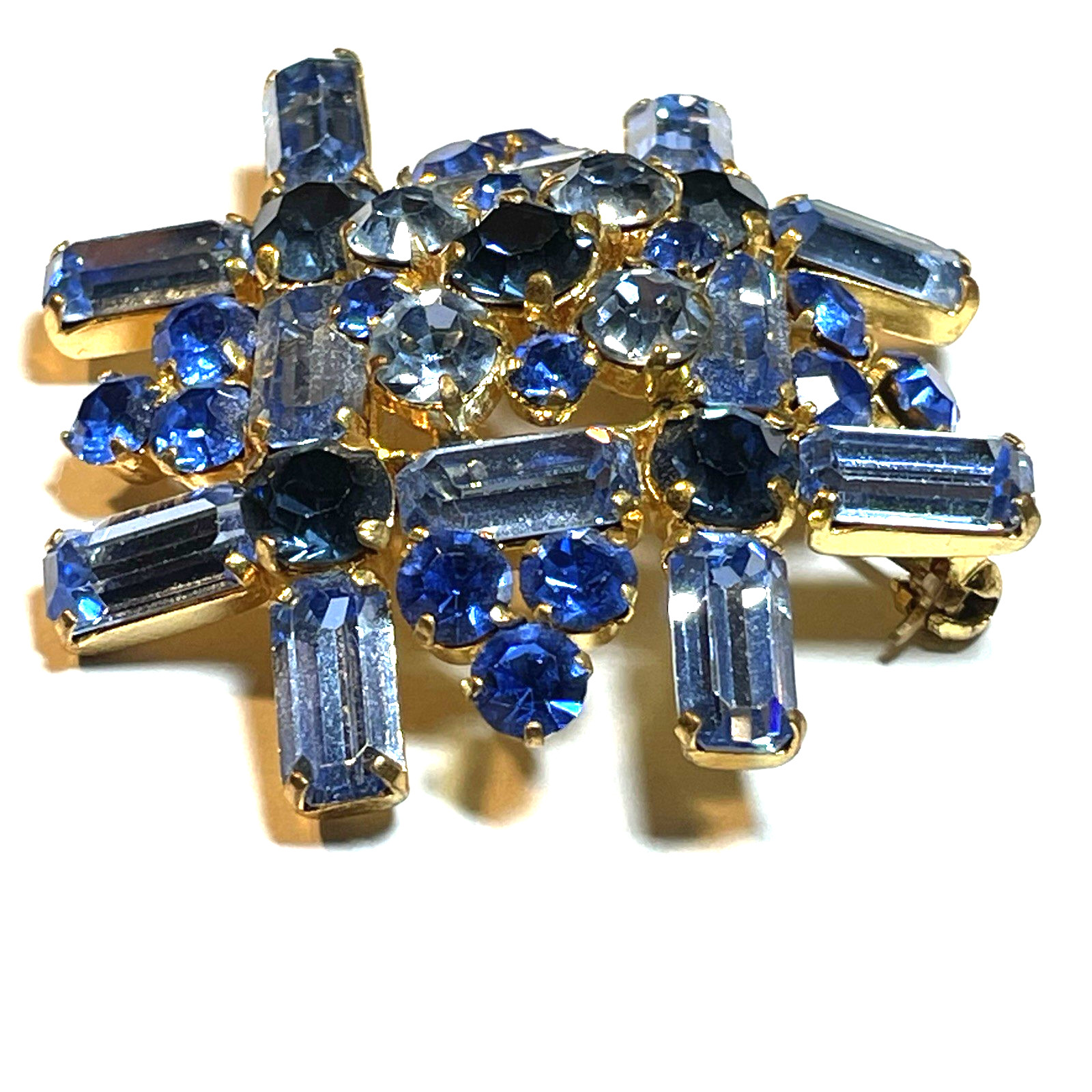 VINTAGE AUSTRIA MINT BLUE RHINESTONE TIERED STARBURST BROOCH PIN MCM JEWELRY 50S