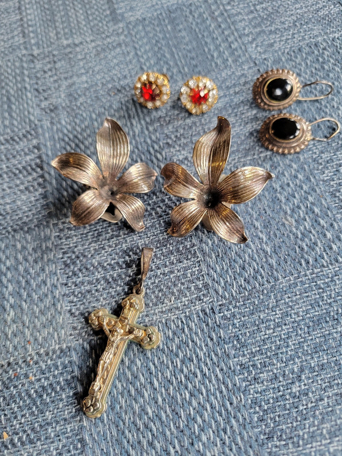 Vintage Costume Jewelry-6 lbs.-Weiss,Kramer,Monet,Coro,Trifari,Sterling,GF ETC.