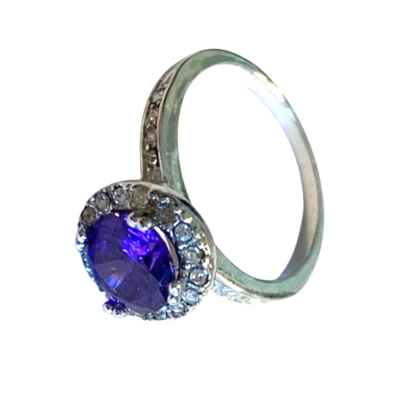 Y2K Silver Cocktail Ring size 8.5 faceted purple synthetic solitaire gem stone