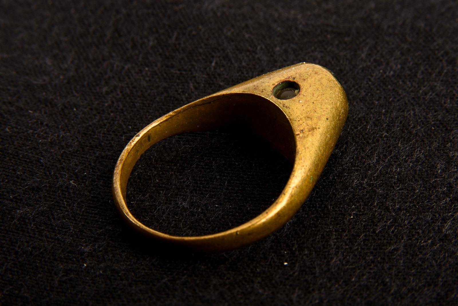 Stanhope Ring Size 8 Green Stone & Naked Lady Peep Show Tiny Picture Antique V24